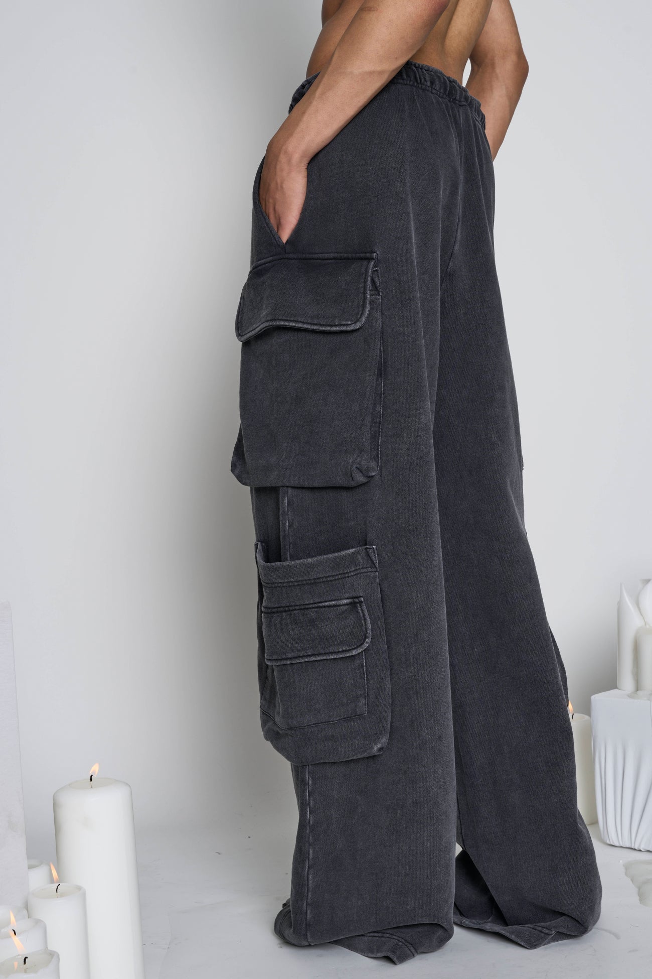 NAMILIA Cargo Sweatpants - Washed Black, xs
