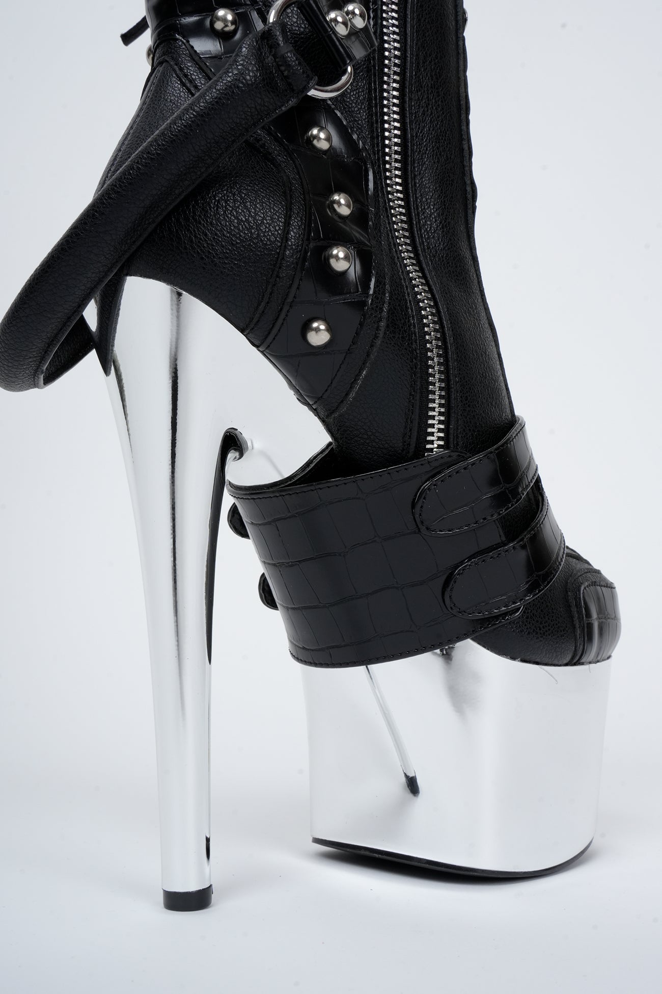 NAMILIA Deconstructed Handbag Boot - BLACK, eu36