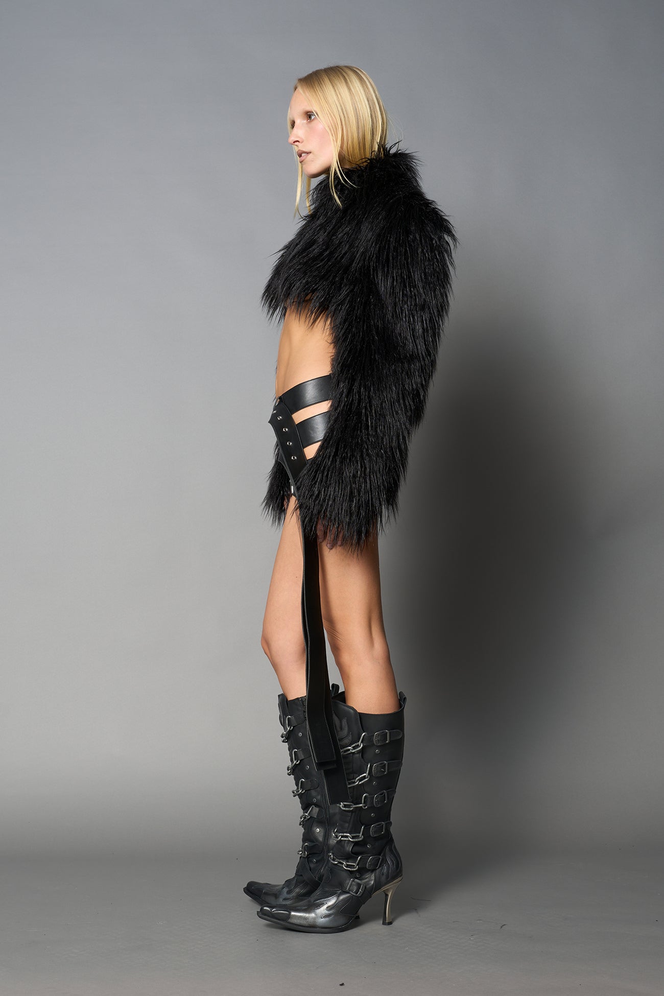 NAMILIA Diva Faux Fur Bolero - Black, xs
