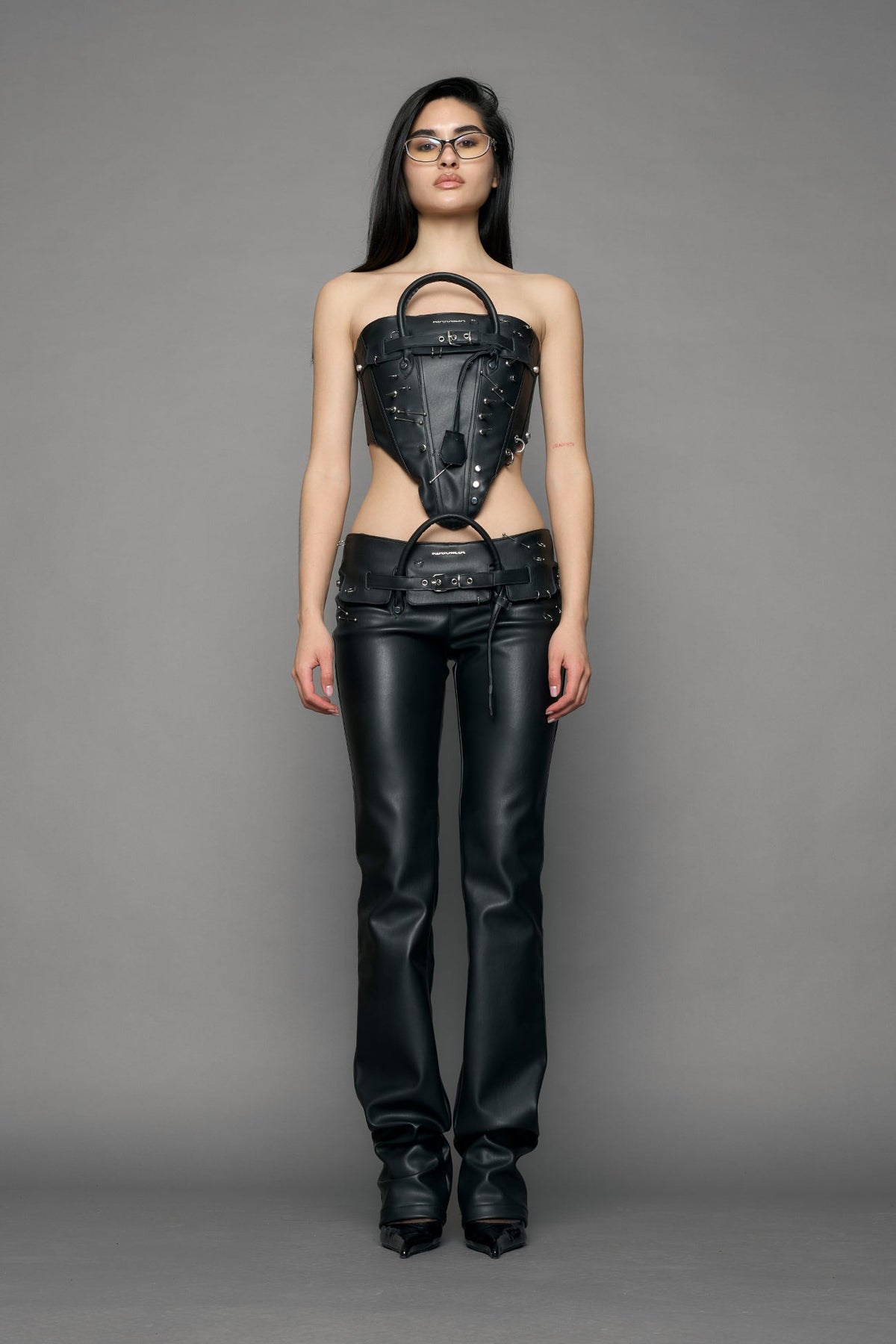 NAMILIA Heiress Handbag Pants - black silver, xs