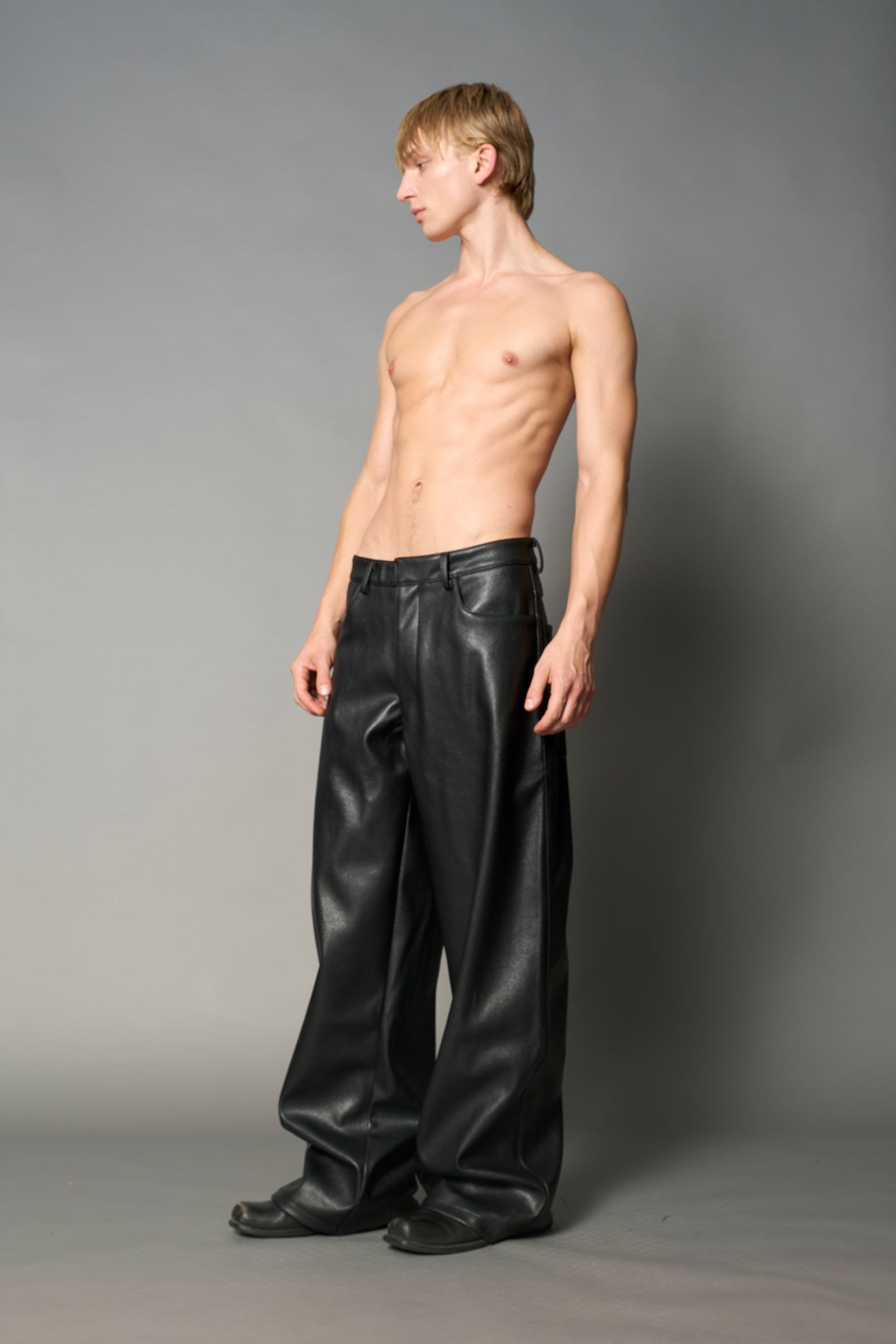 NAMILIA Leather Baggy Suit Trousers - RED, xs