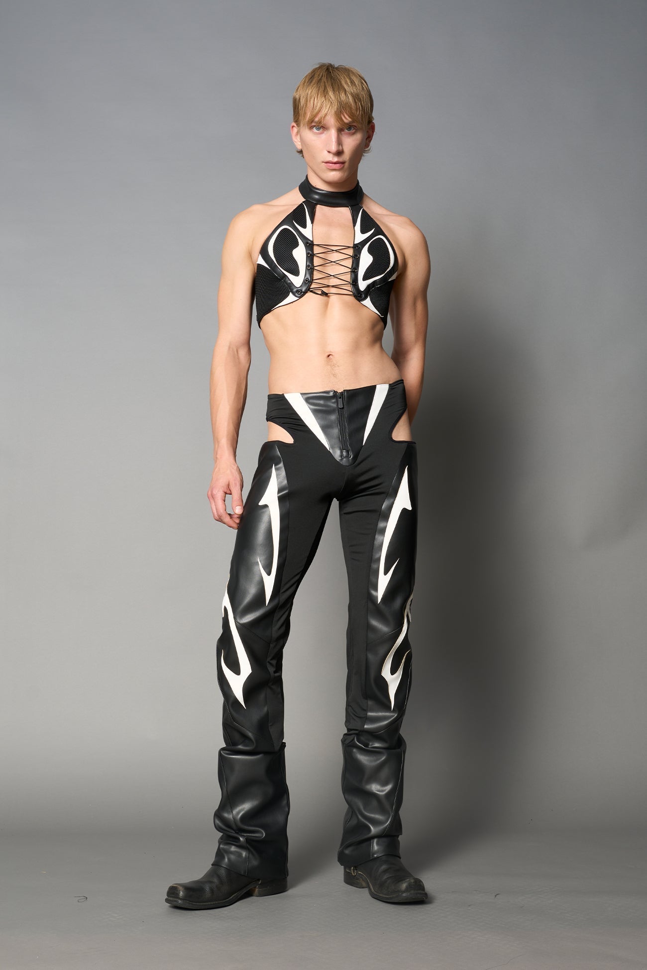 NAMILIA Moto Cut Out Pants - White, xs