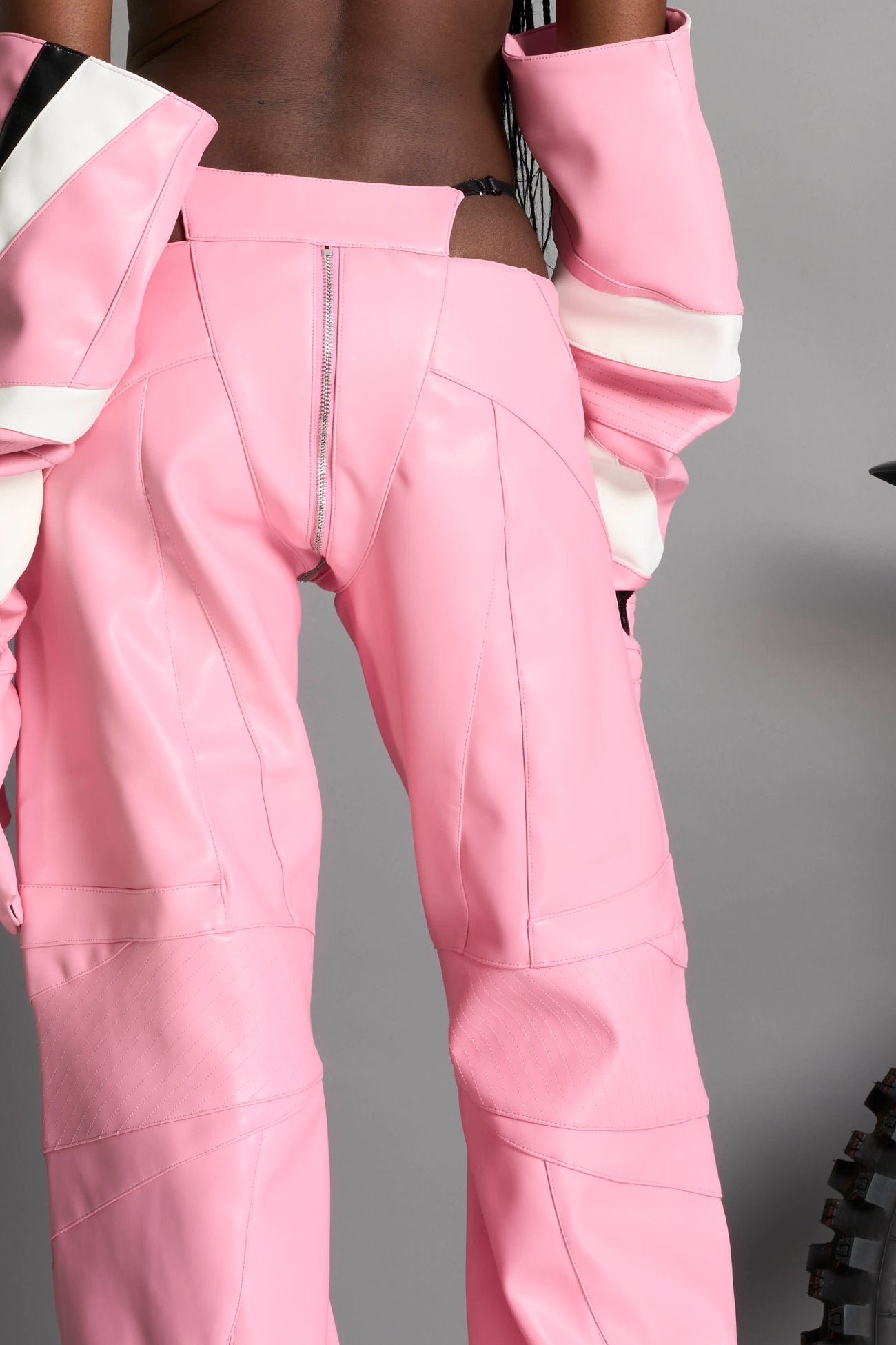 NAMILIA Oversize Thong Pants - PINK, xs