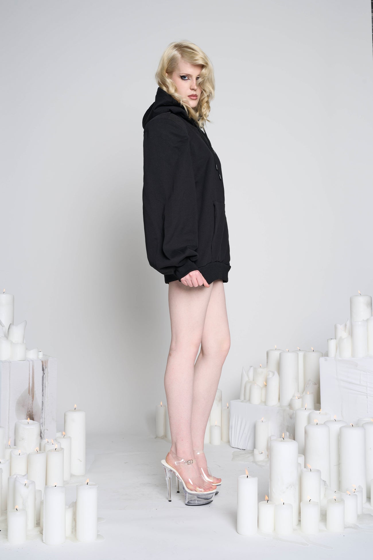 NAMILIA Too Pretty Hoodie - Black, xs