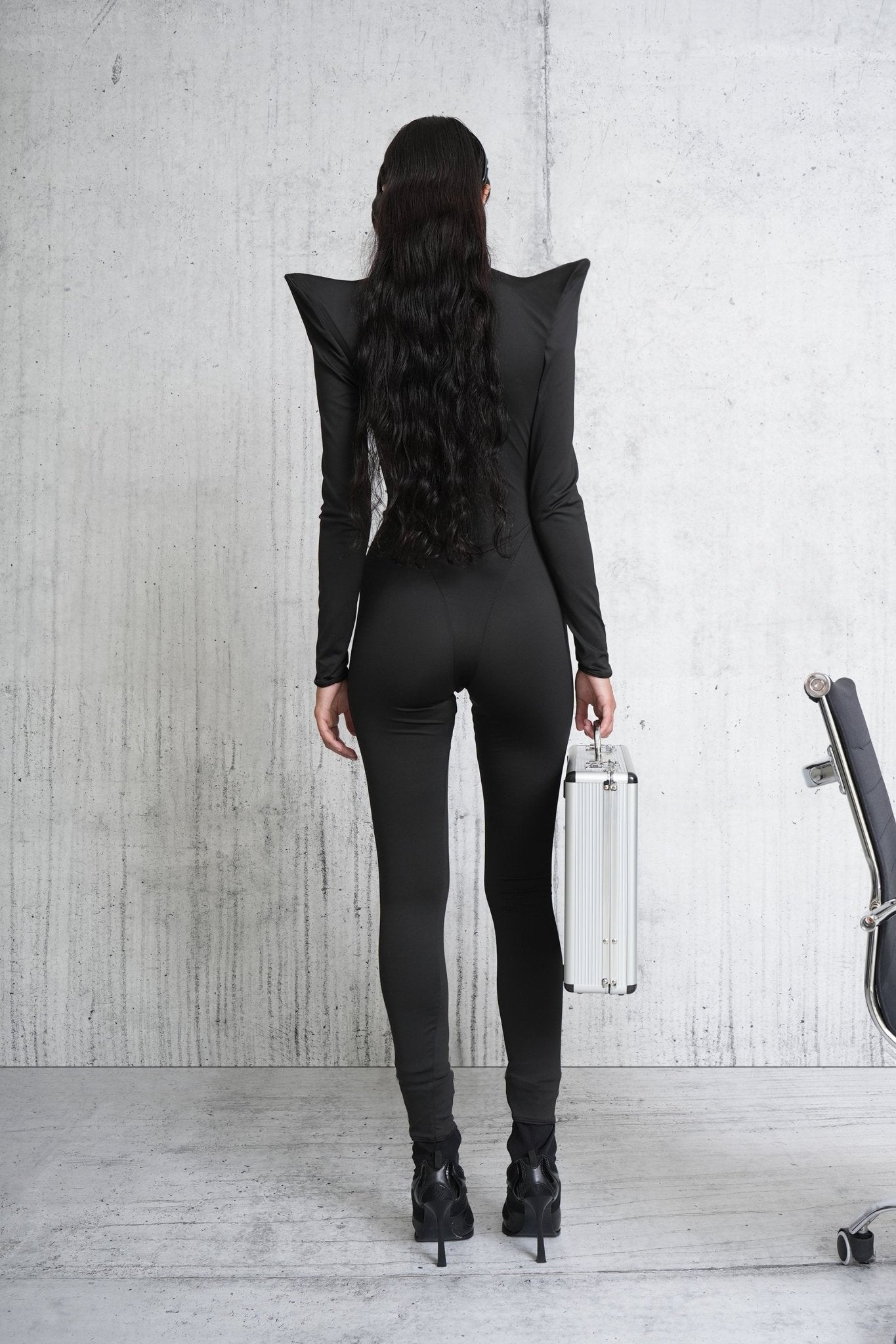 NAMILIA pagoda full body - black, xs