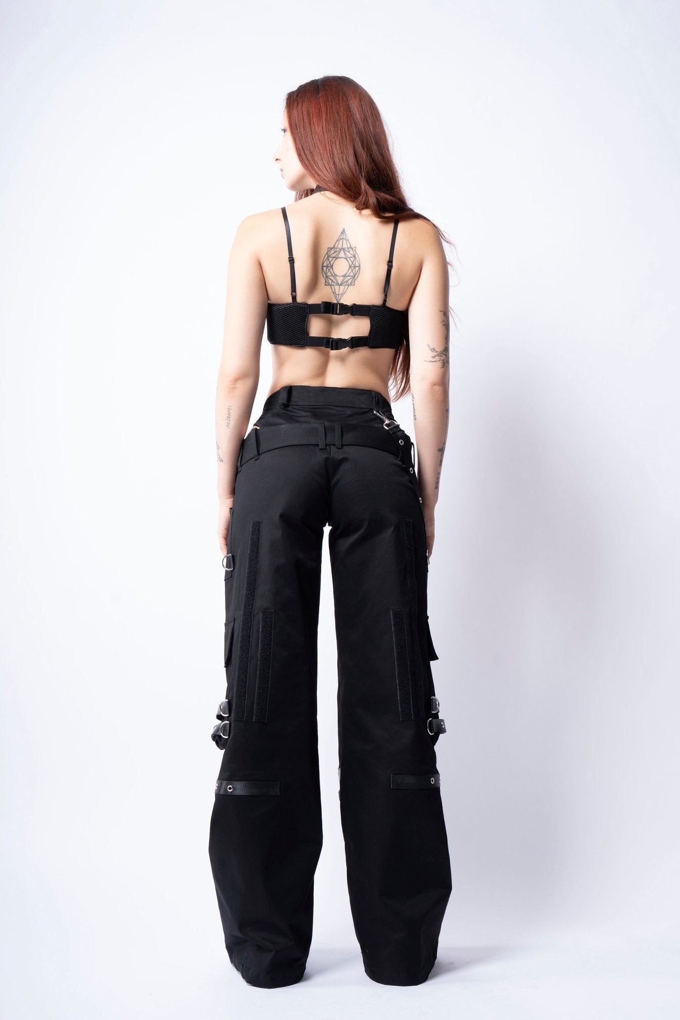 NAMILIA UNDERWORLD CARGO CUT OUT PANTS - black, XS