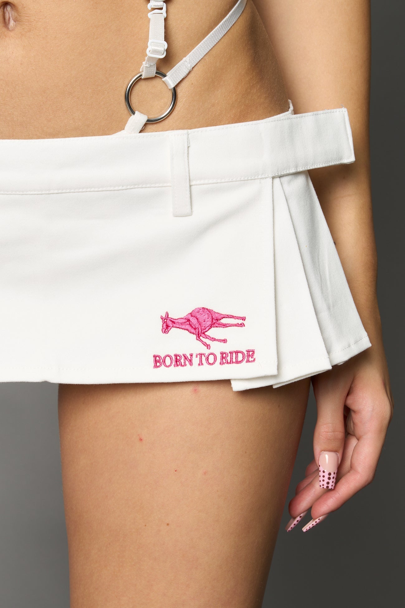 NAMILIA Born To Ride Pleated Ultra Mini Skirt - WHITE, xs