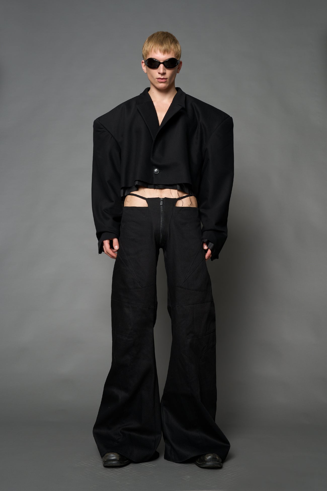 NAMILIA Cropped Blazer - BLACK, s
