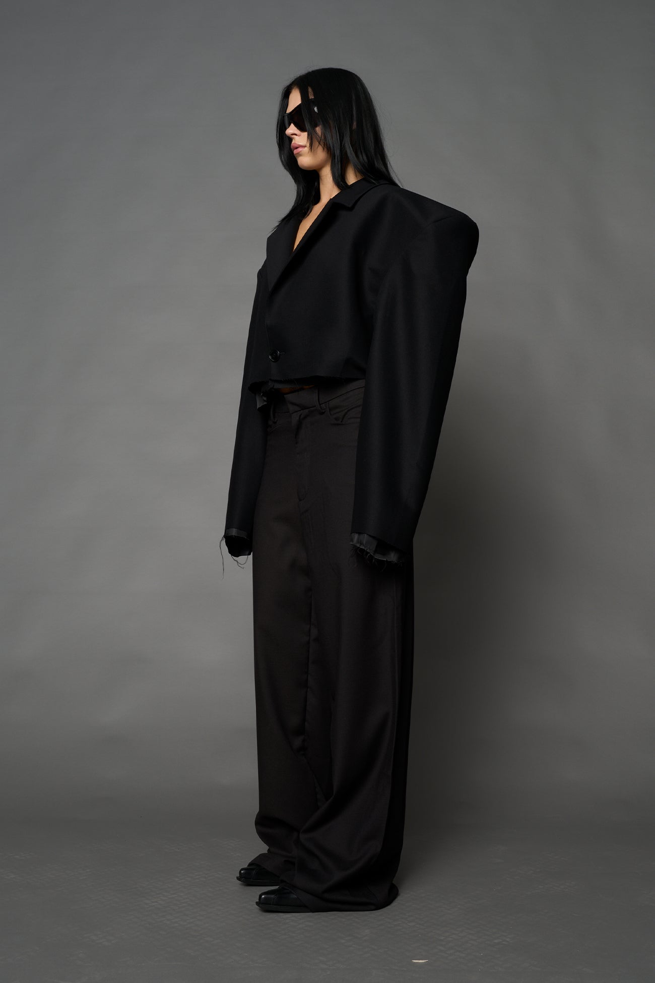 NAMILIA Cropped Blazer - BLACK, s