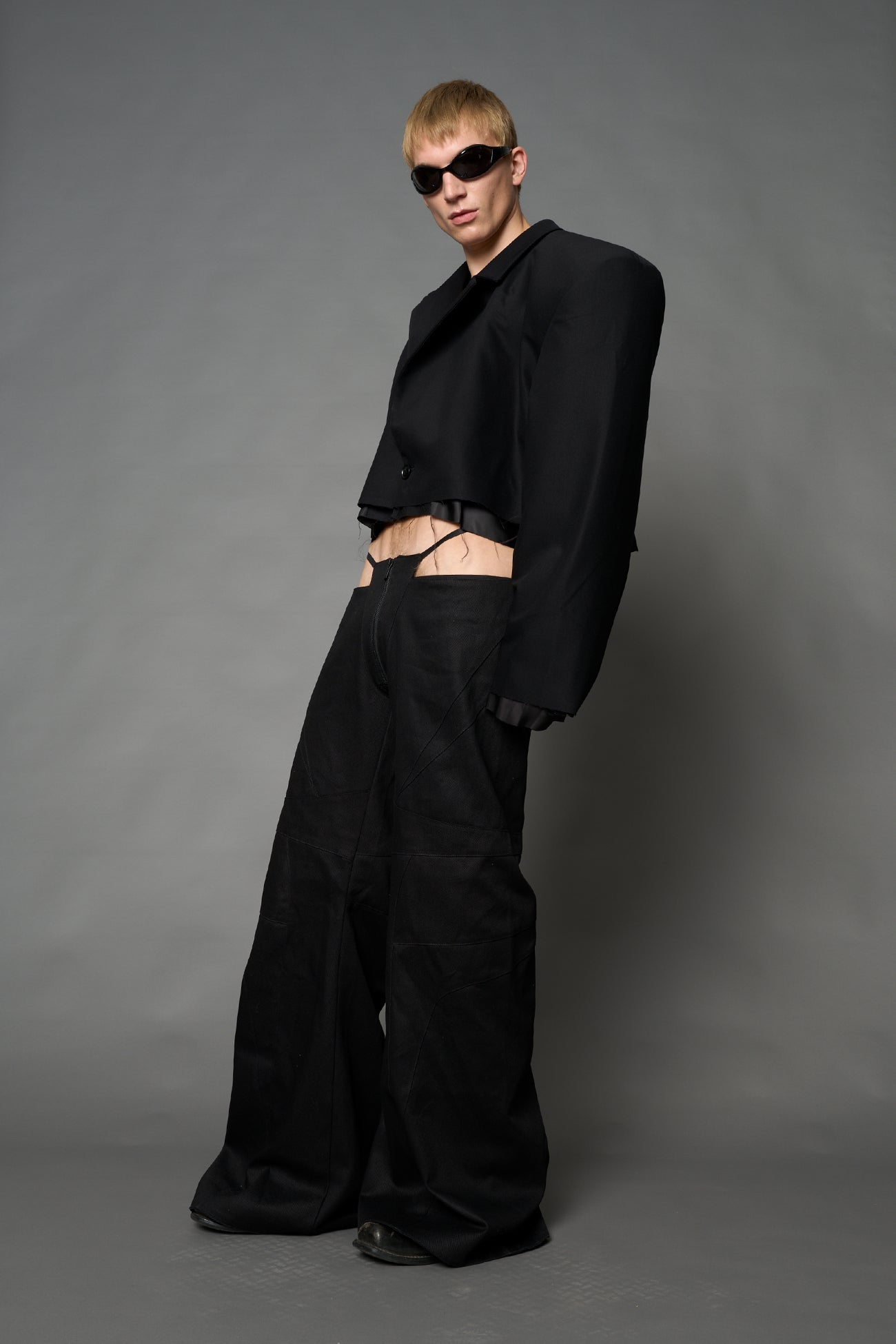 NAMILIA Cropped Blazer - BLACK, s