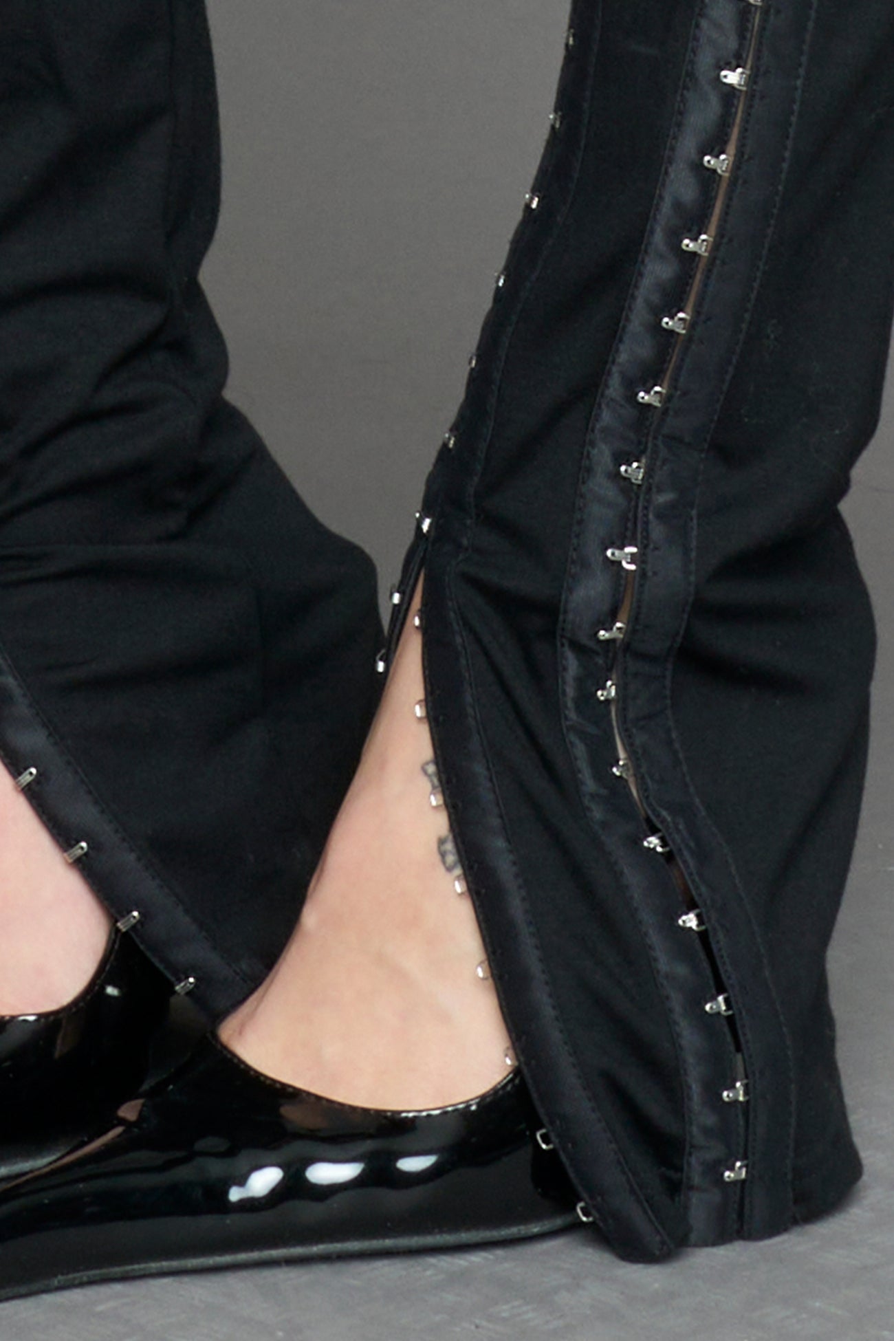 NAMILIA darling hook tape pants - BLACK, xs