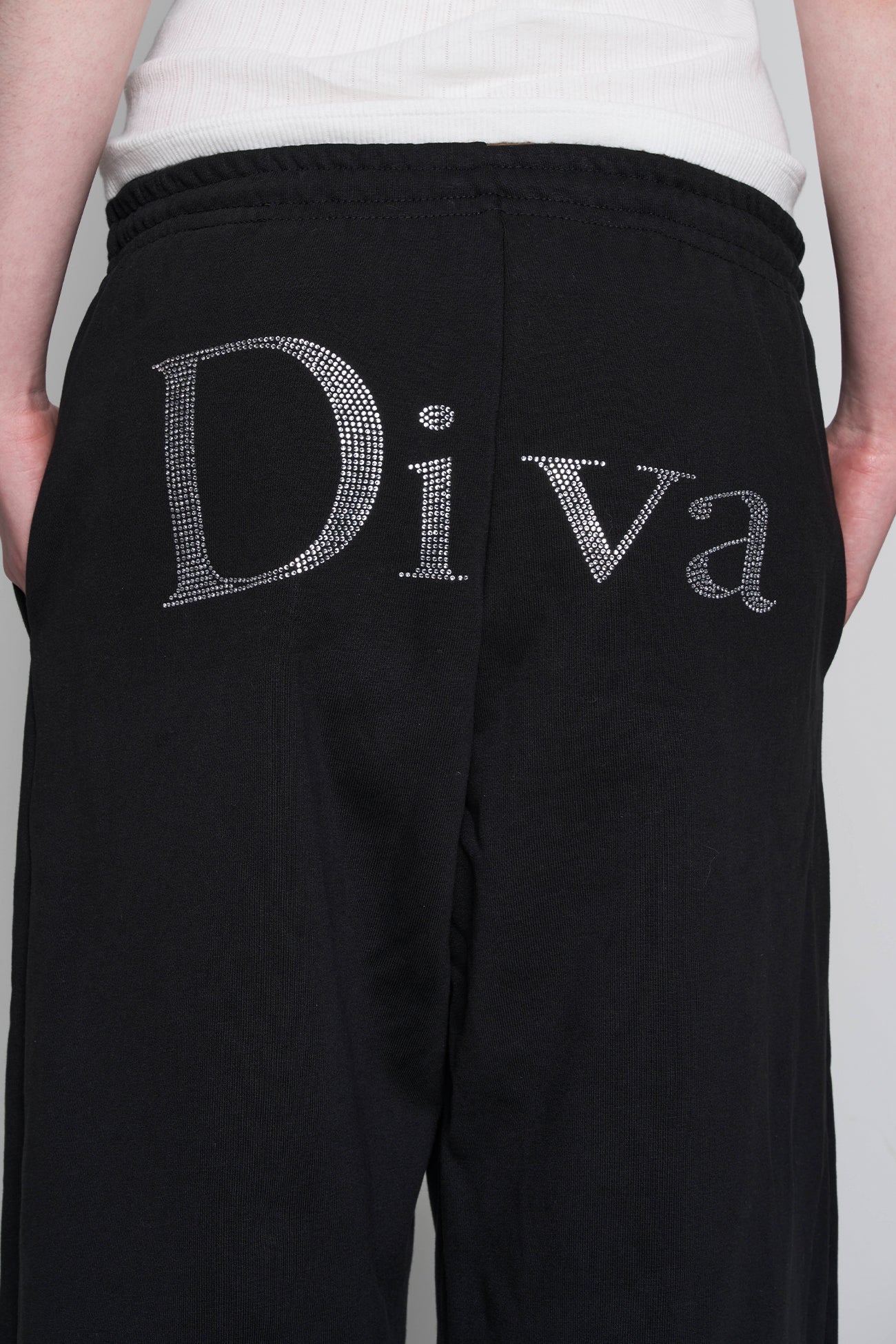 NAMILIA Diva Sweatpants - Black, xs