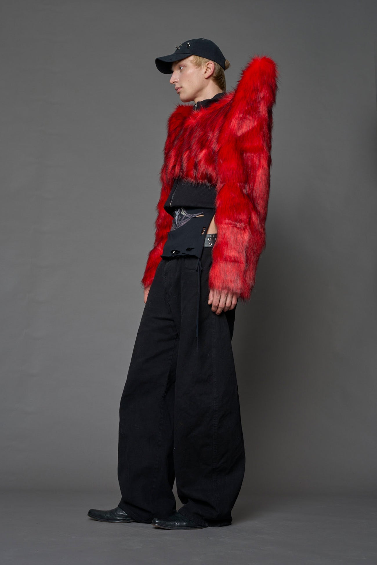 NAMILIA Doomsday Crop Faux Fur Jacket - RED, xs