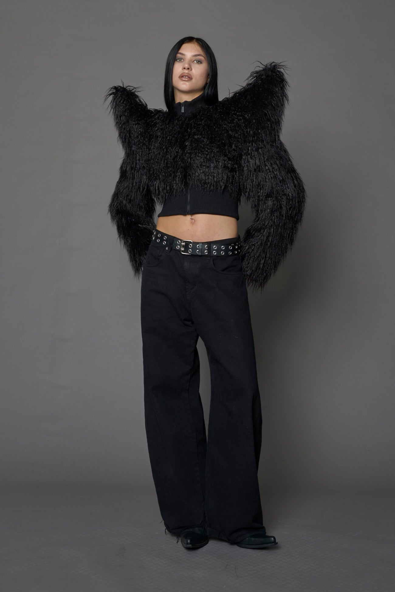 NAMILIA Doomsday Crop Faux Fur Jacket - BLACK, xs