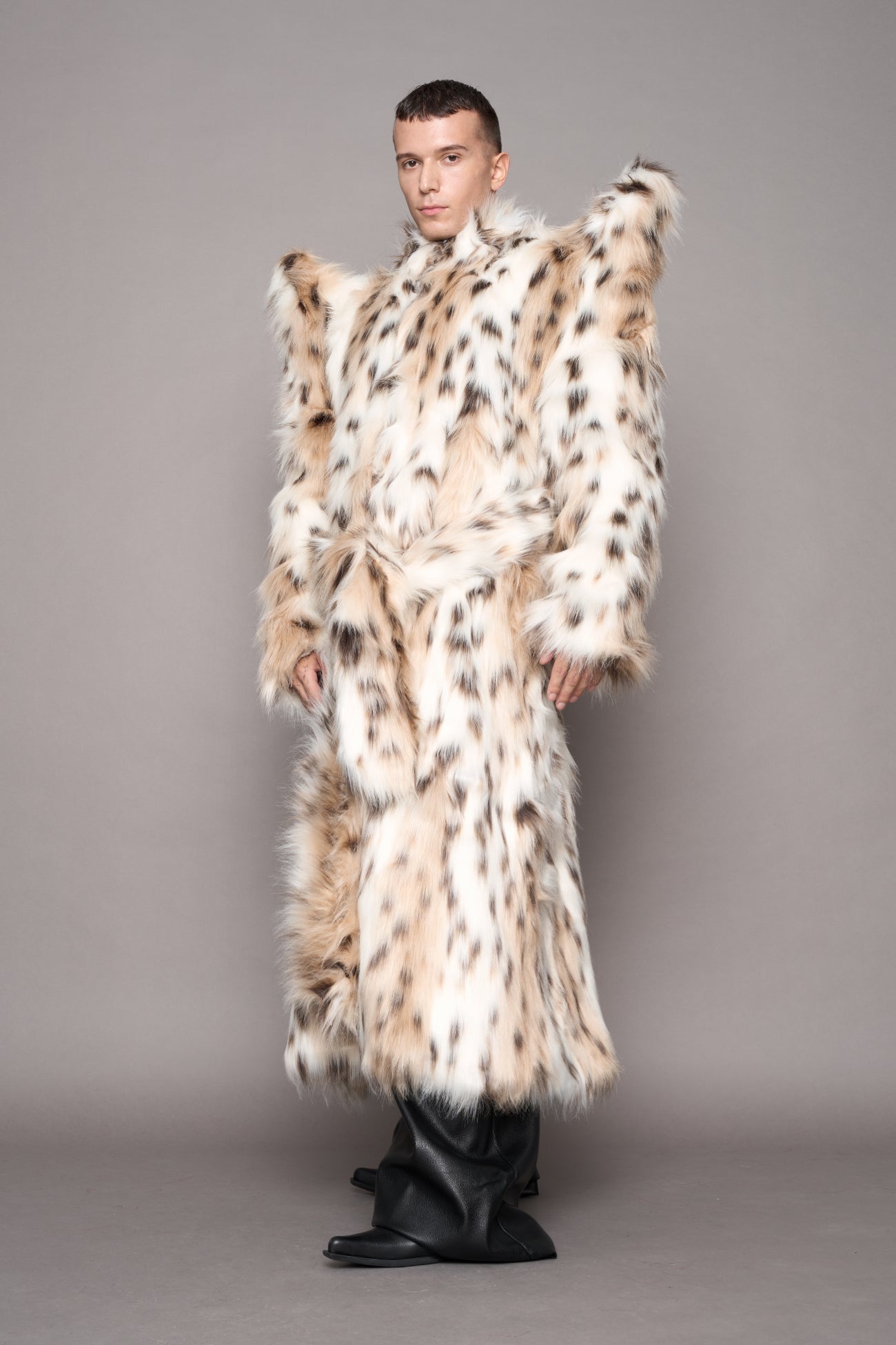 NAMILIA Doomsday Faux Fur Coat - snow lynx, s