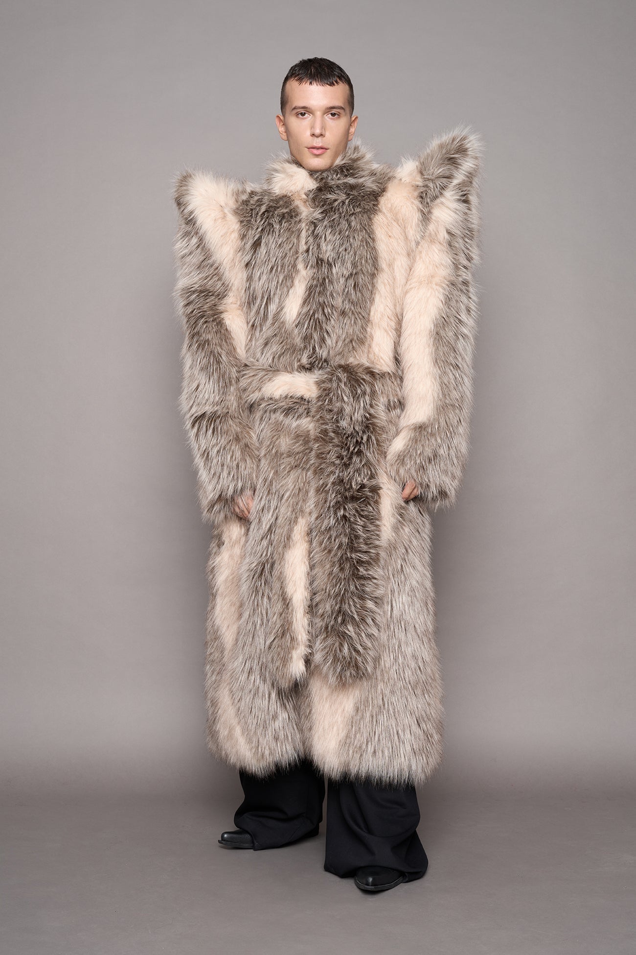NAMILIA Doomsday Faux Fur Coat - dune, s