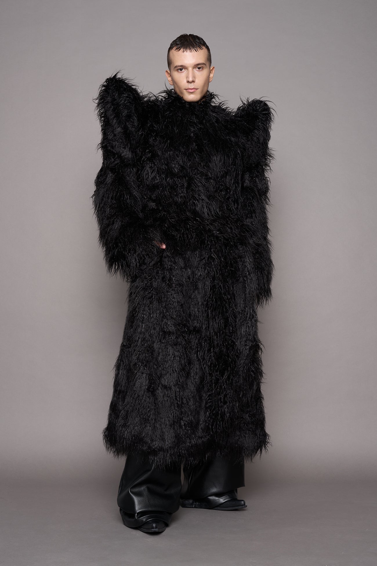 NAMILIA Doomsday Faux Fur Coat - Black, s