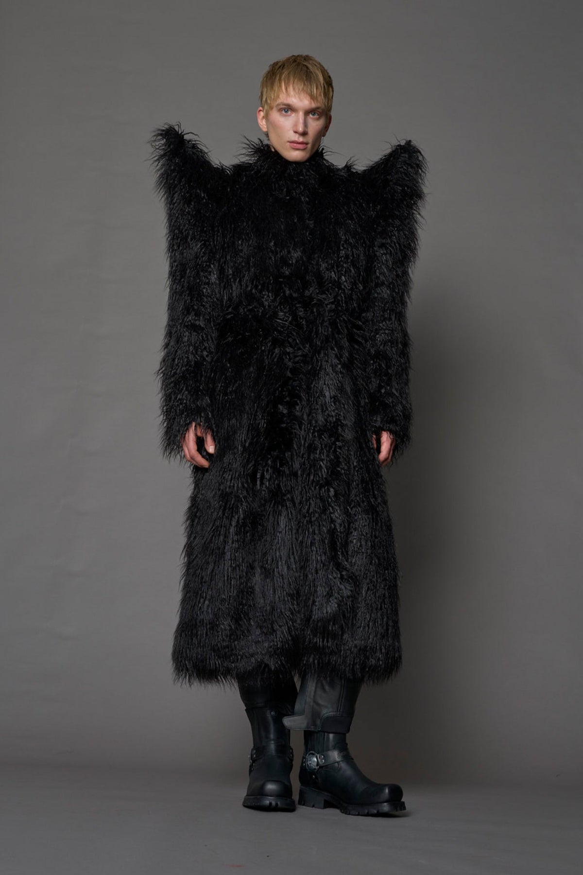 NAMILIA Doomsday Faux Fur Coat - BLACK, s