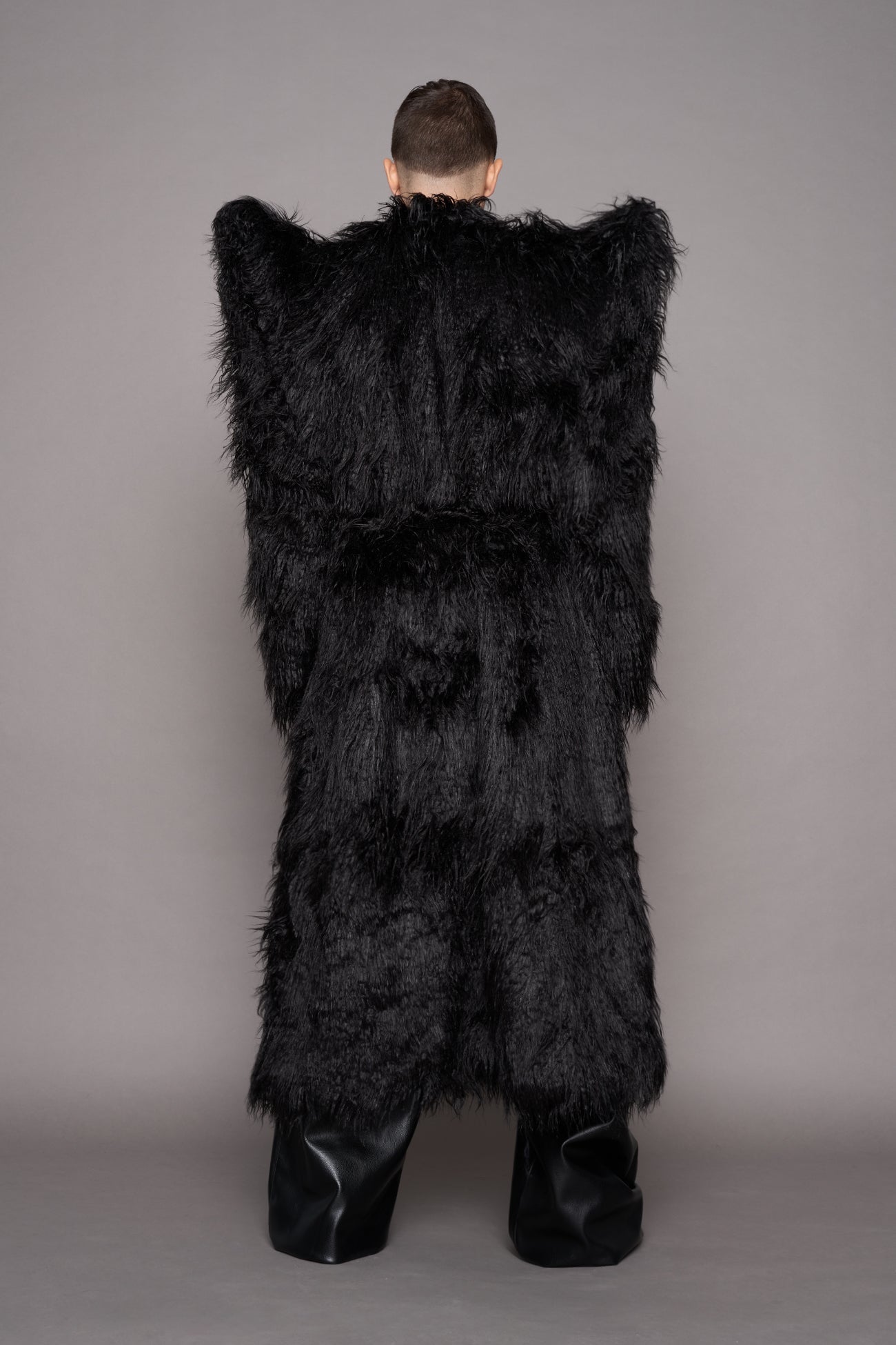 NAMILIA Doomsday Faux Fur Coat - Black, s