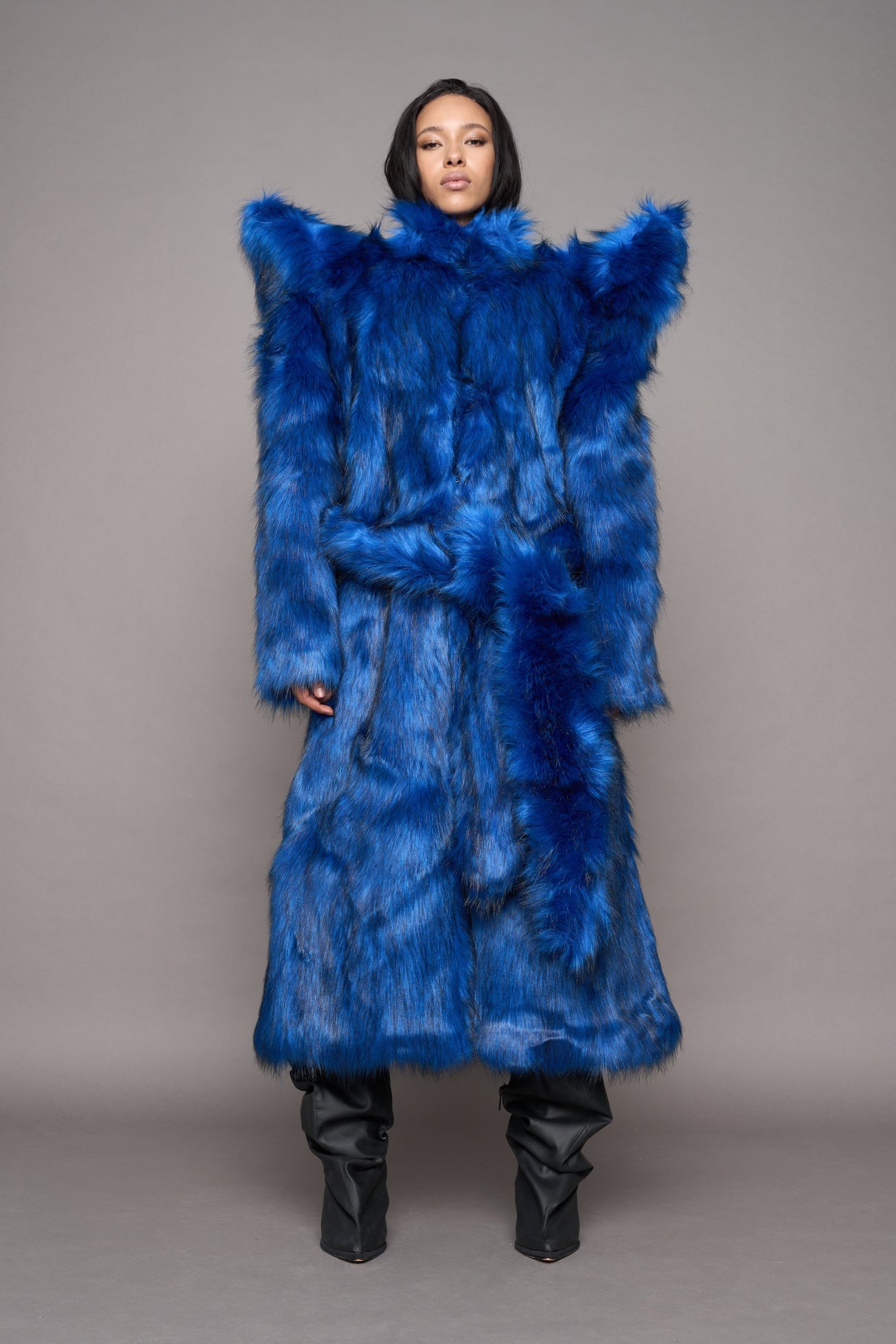 NAMILIA Doomsday Faux Fur Coat - Blue, s