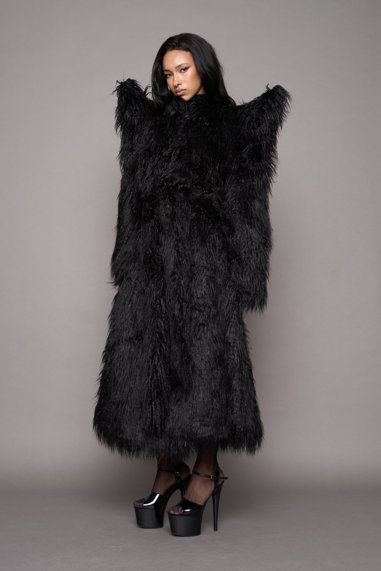 NAMILIA Doomsday Faux Fur Coat - Black, s