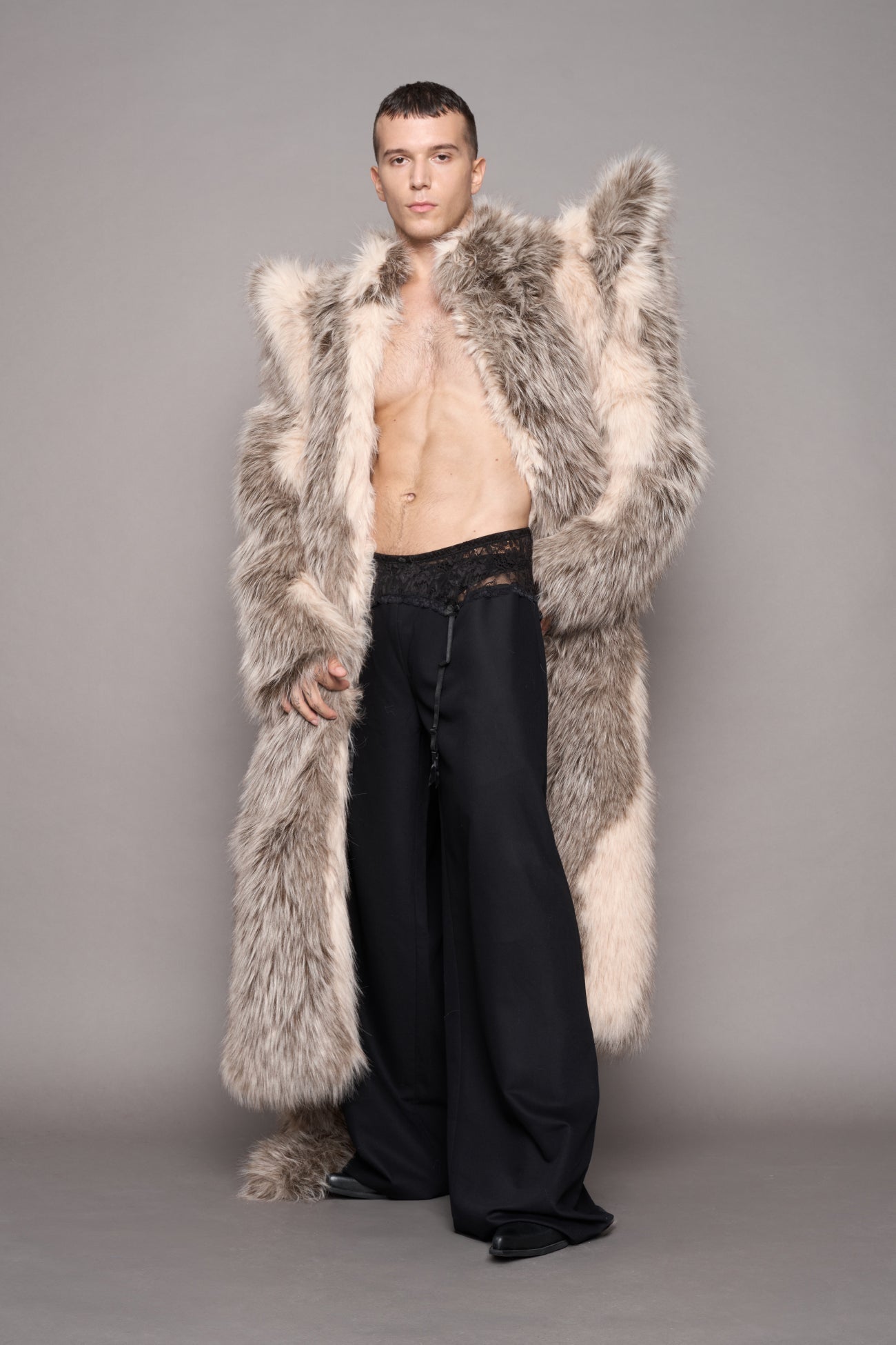NAMILIA Doomsday Faux Fur Coat - dune, s