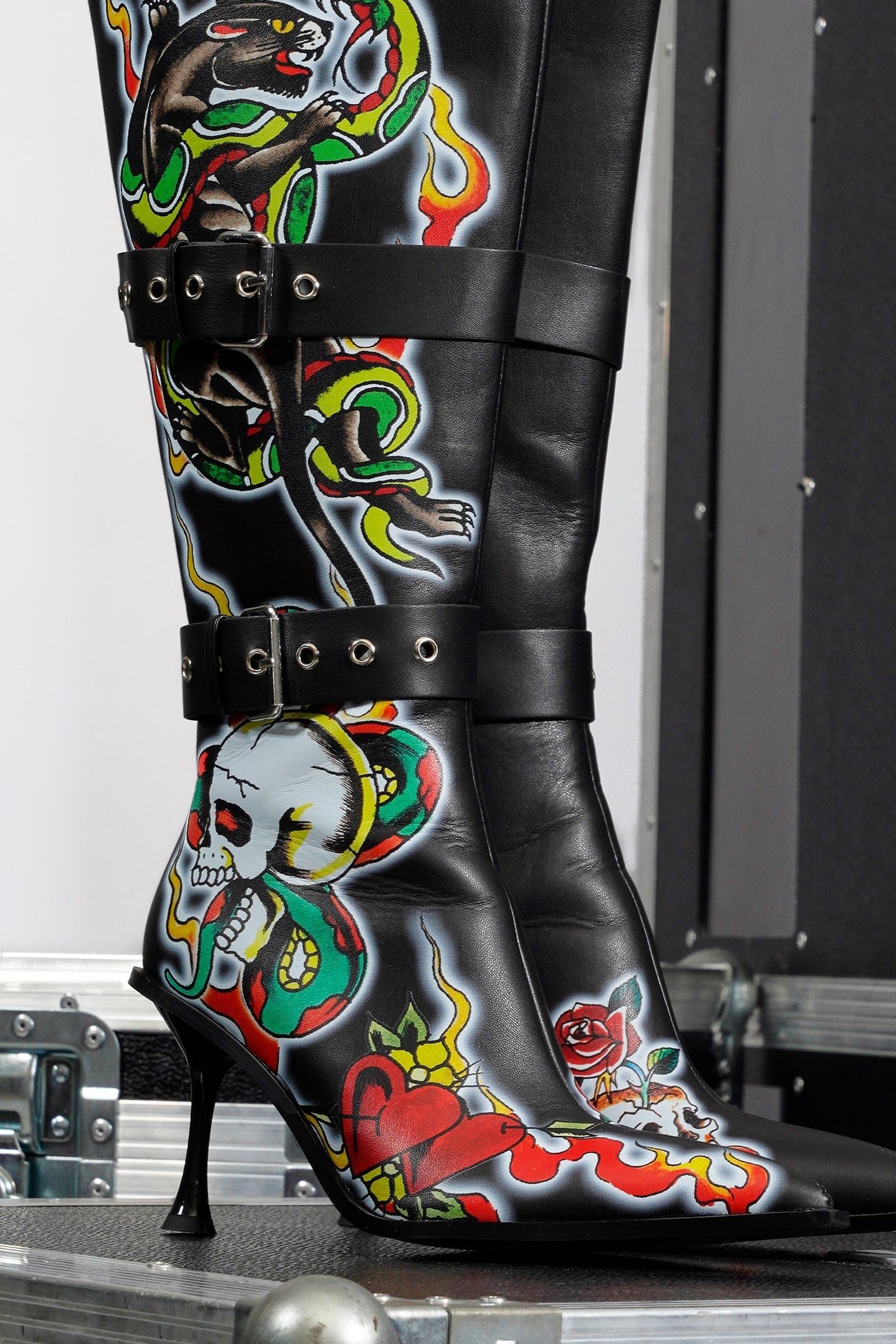 NAMILIA Tattoo Belt Boot