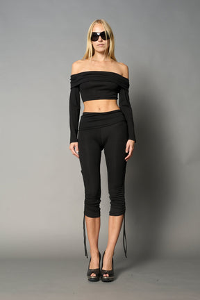 NAMILIA Glamour Offshoulder Top - BLACK, xs