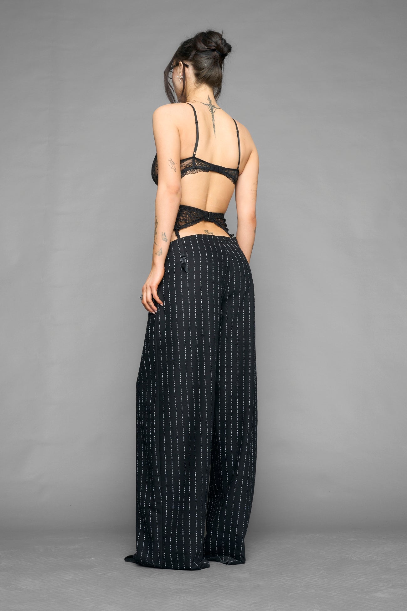 NAMILIA Lace suspender office pants - Black Print, xs