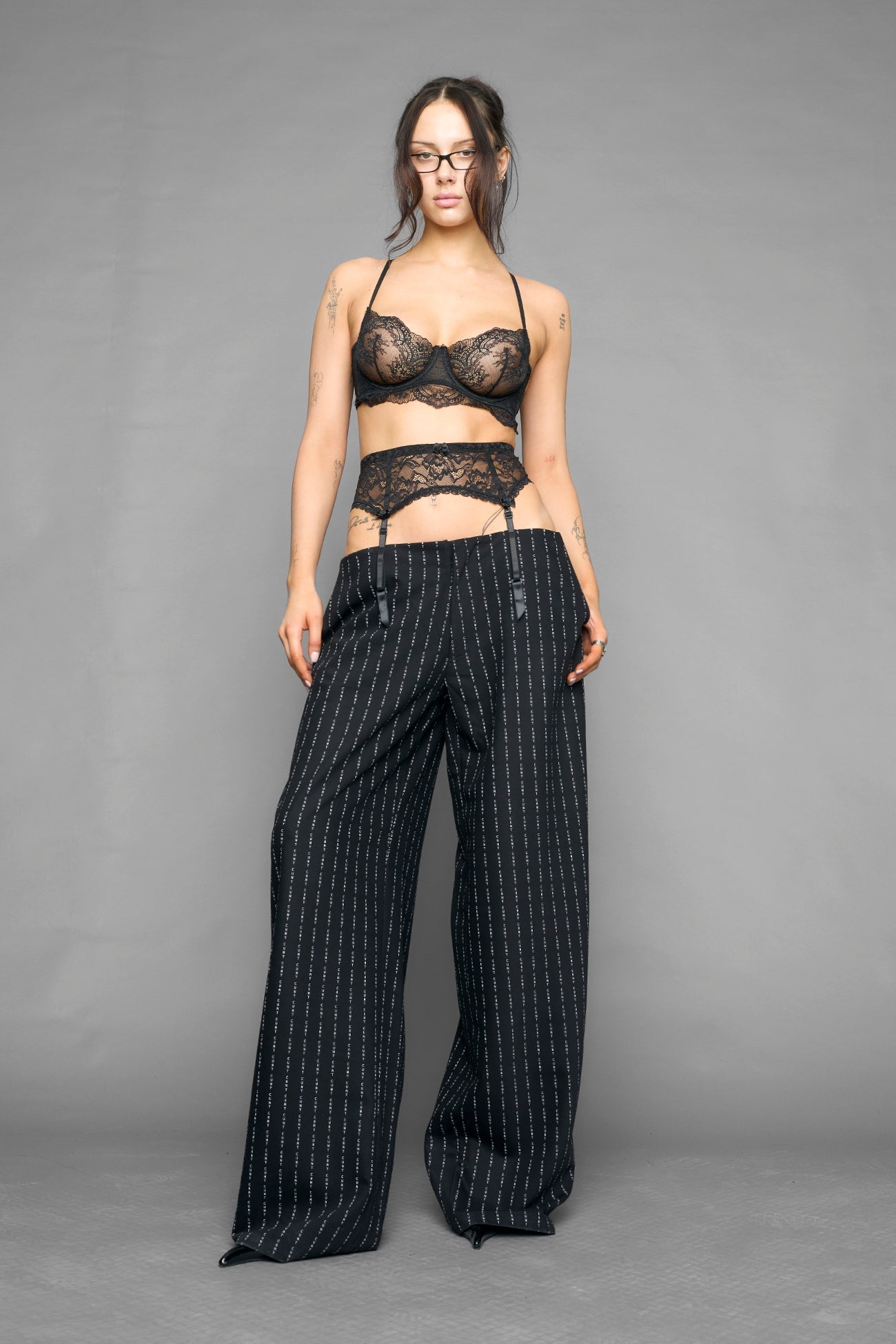 NAMILIA Lace suspender office pants - Black Print, xs