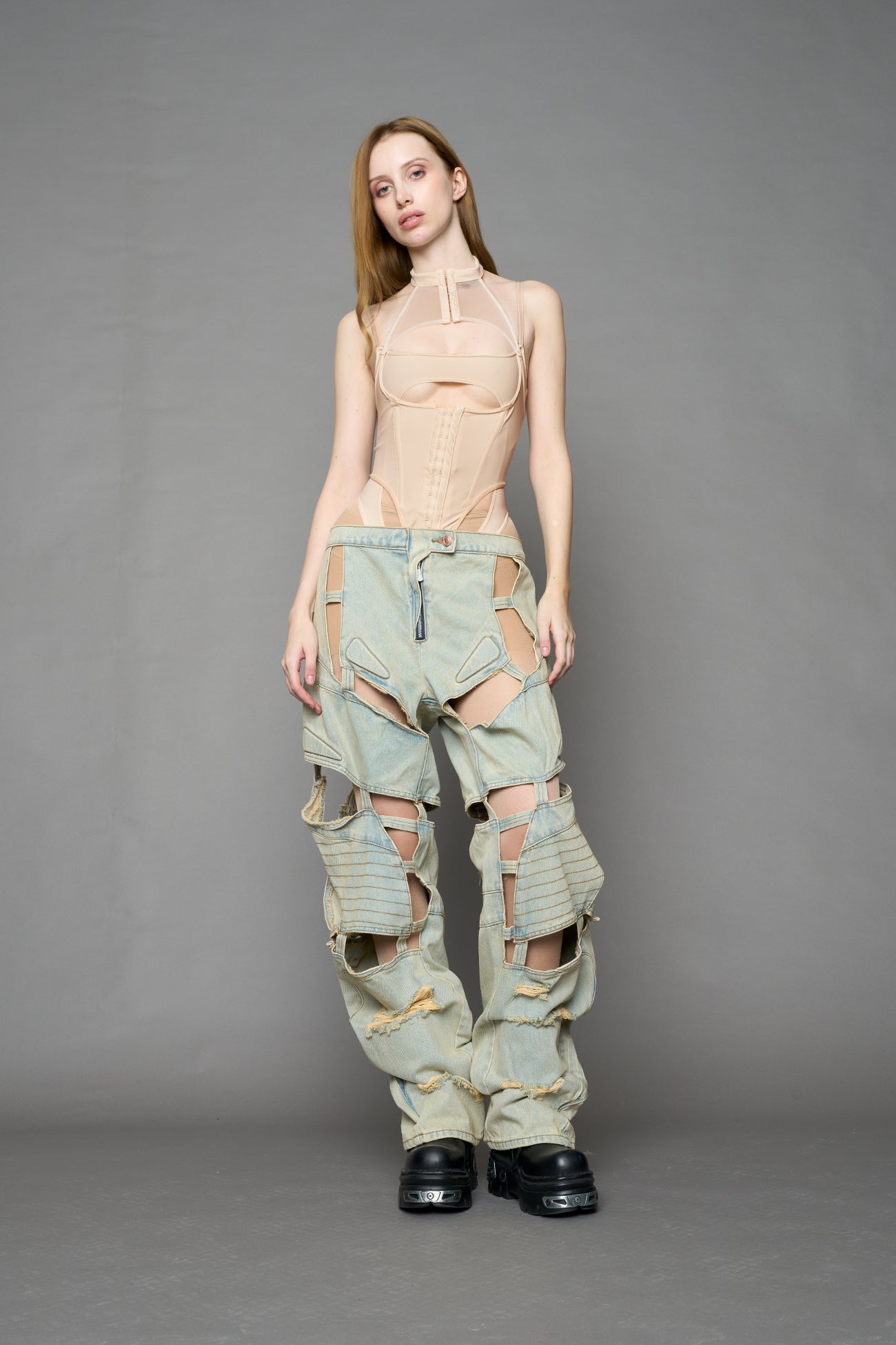 NAMILIA Layered Contour Body - BEIGE, xs