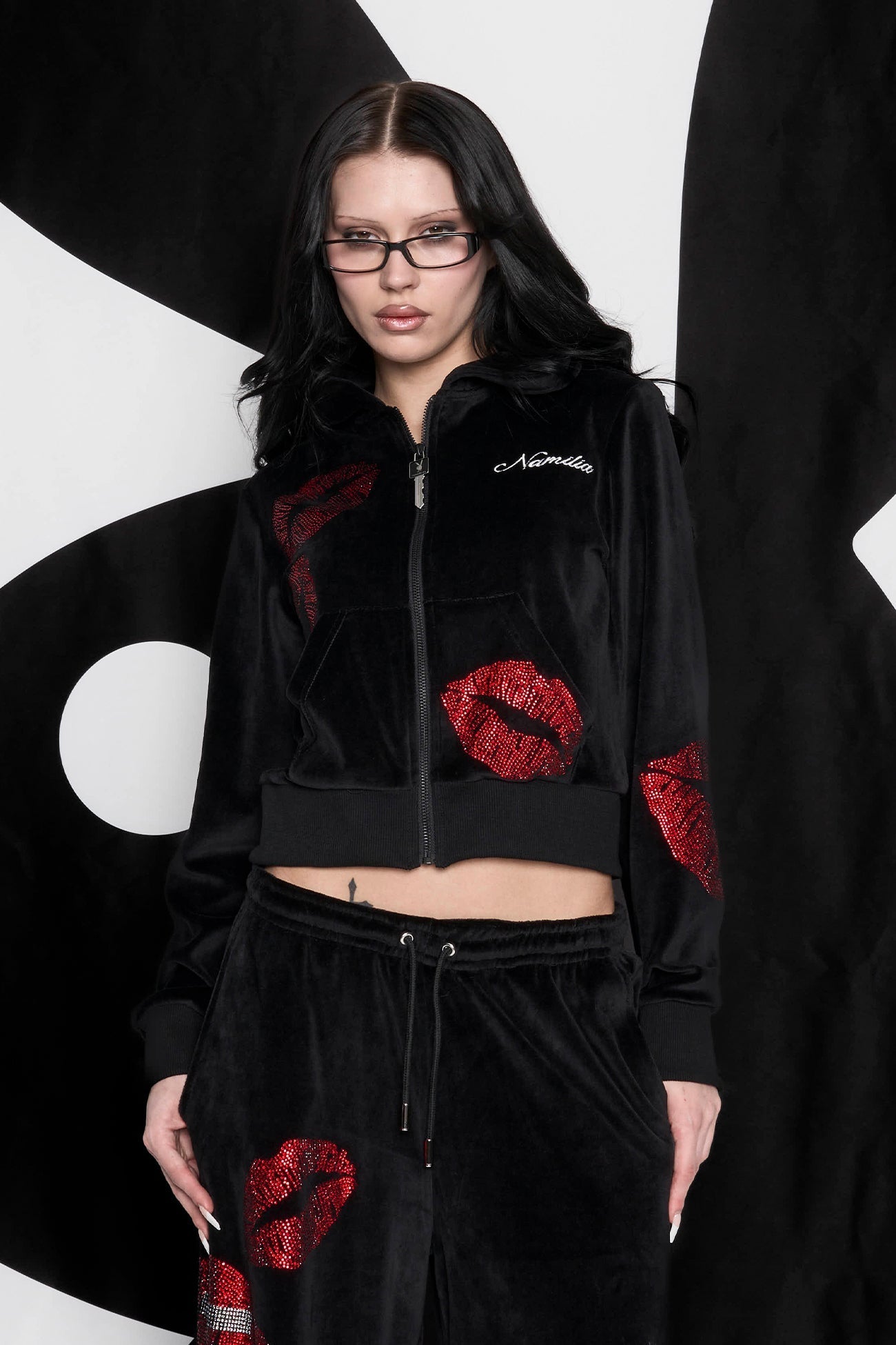 【Namilia × Playboy】Y2K ベロア バギーパンツ NAMILIA - Bunny Velour Hot Pants - Shop now