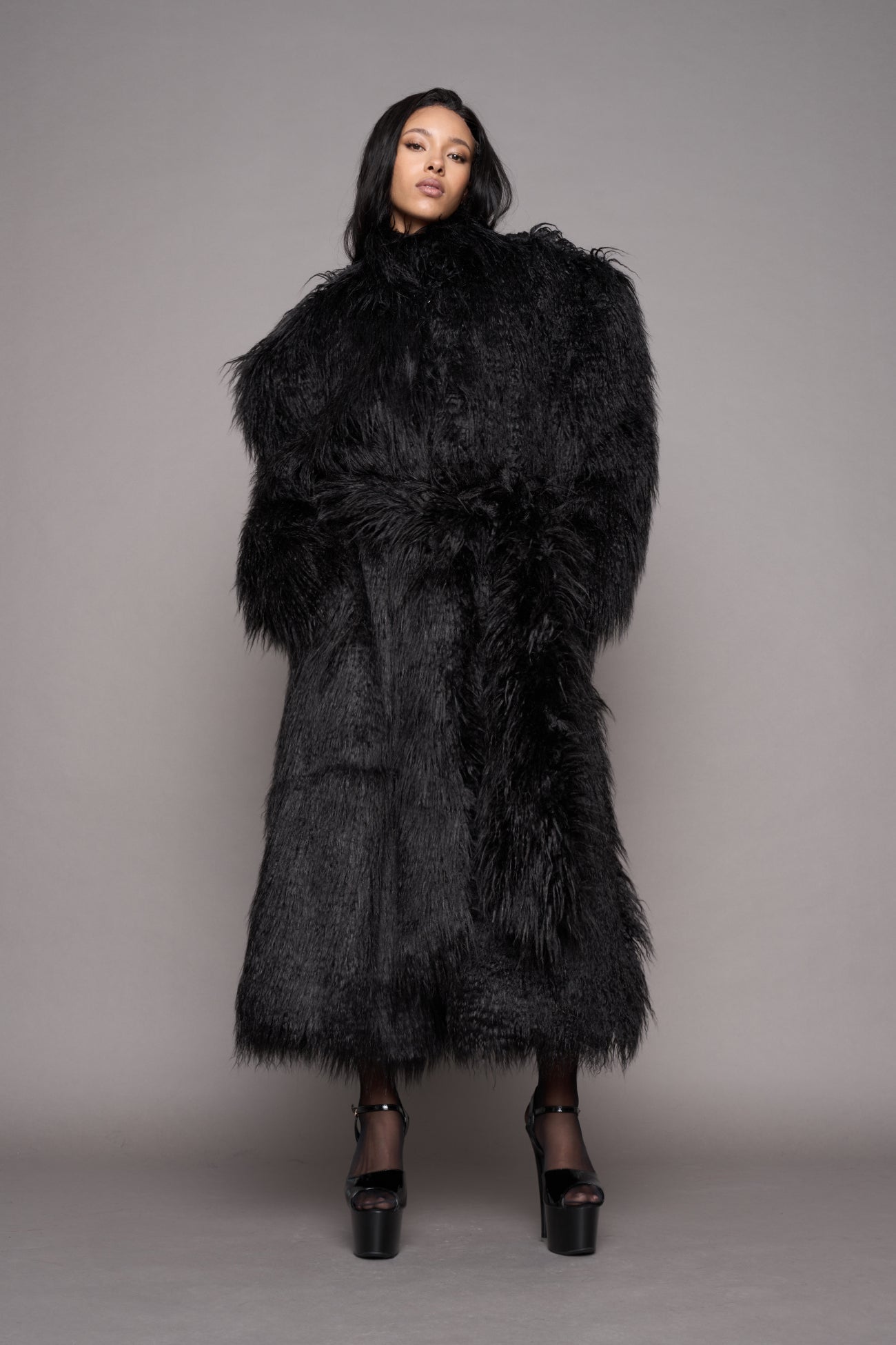 NAMILIA Midnight Faux Fur Coat - Black, s