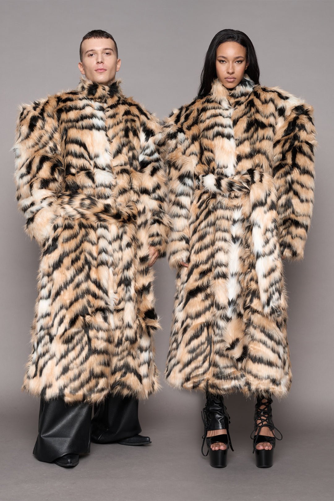 NAMILIA Midnight Faux Fur Coat - Tiger, s