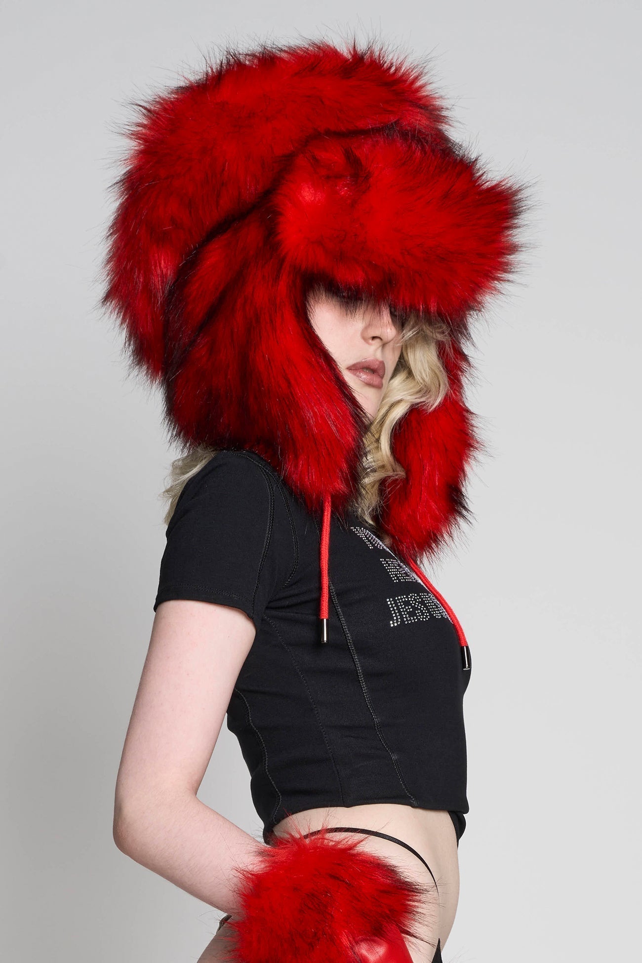 NAMILIA Midnight Faux Fur Hat - Red, s