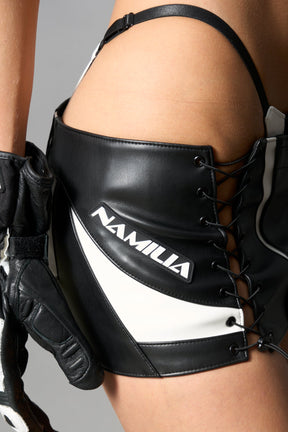 NAMILIA Moto Thong Micro Skirt - White, xs