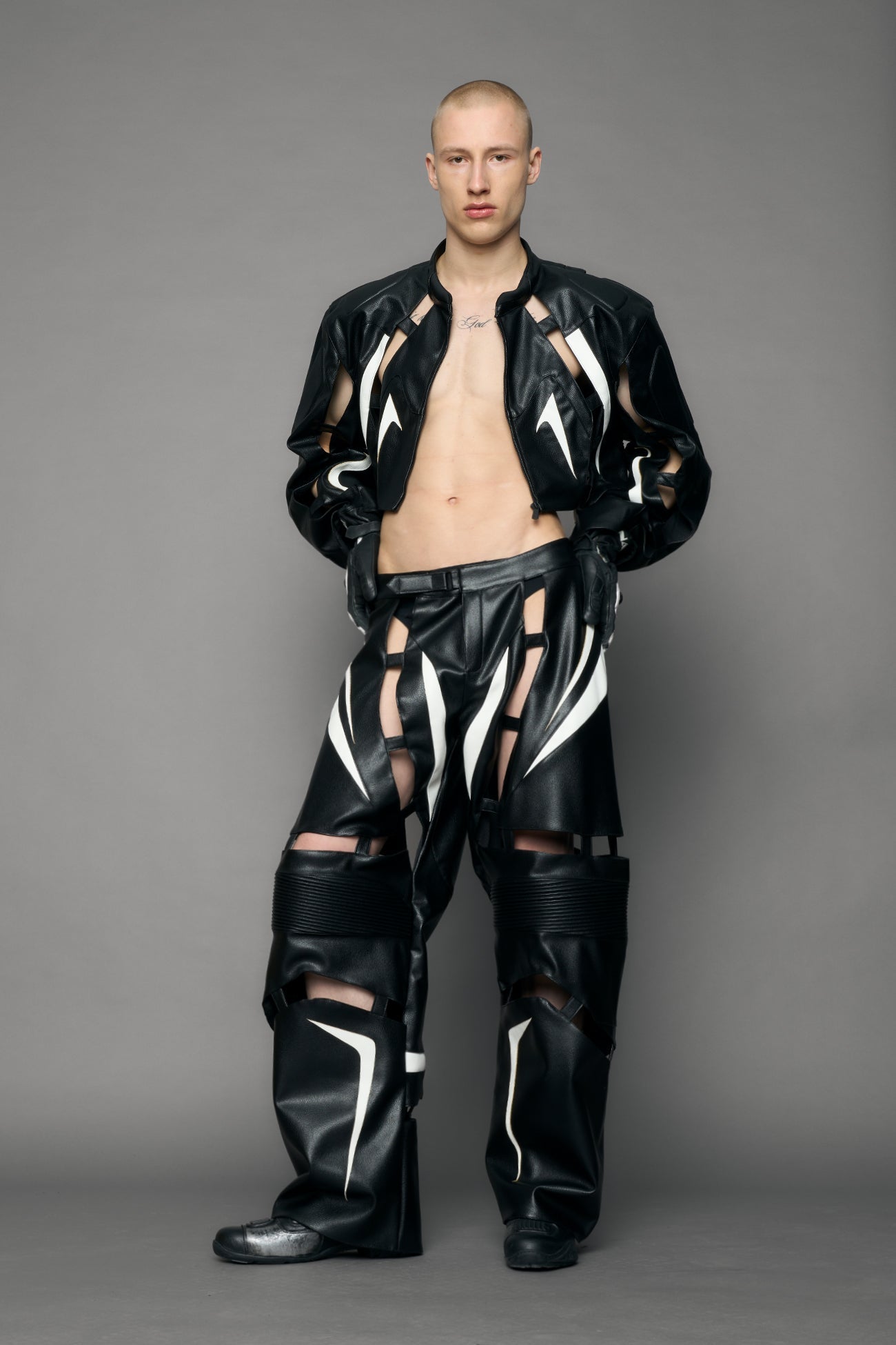 NAMILIA Octane Moto Floating Crop Jacket - black white, xs
