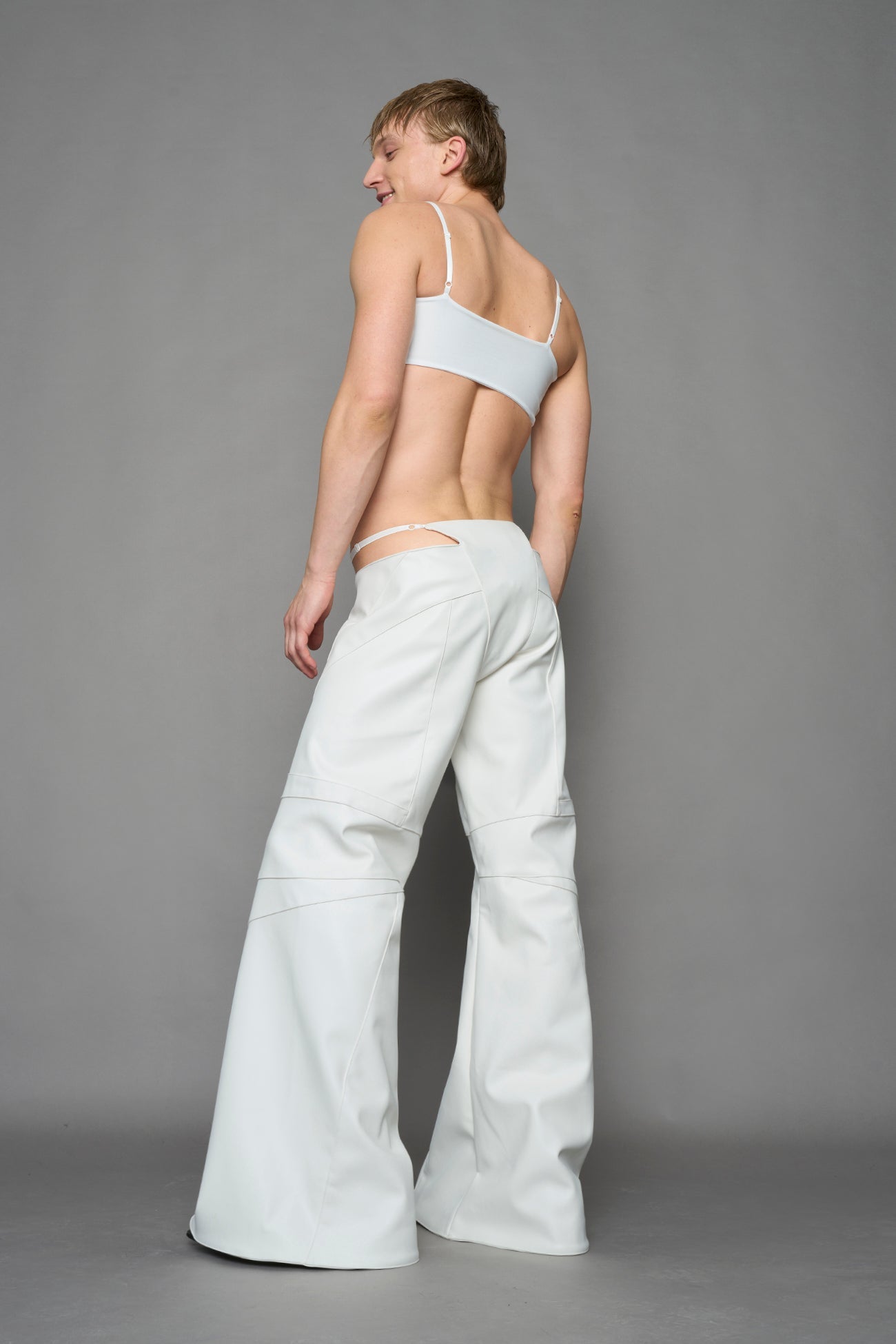 NAMILIA Oversize Thong Pants - WHITE, xs