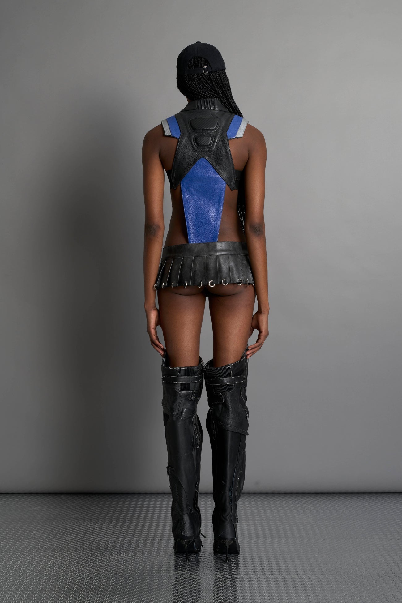 NAMILIA Pleated Mini Skirt With Rings - WASHED BLACK, xs