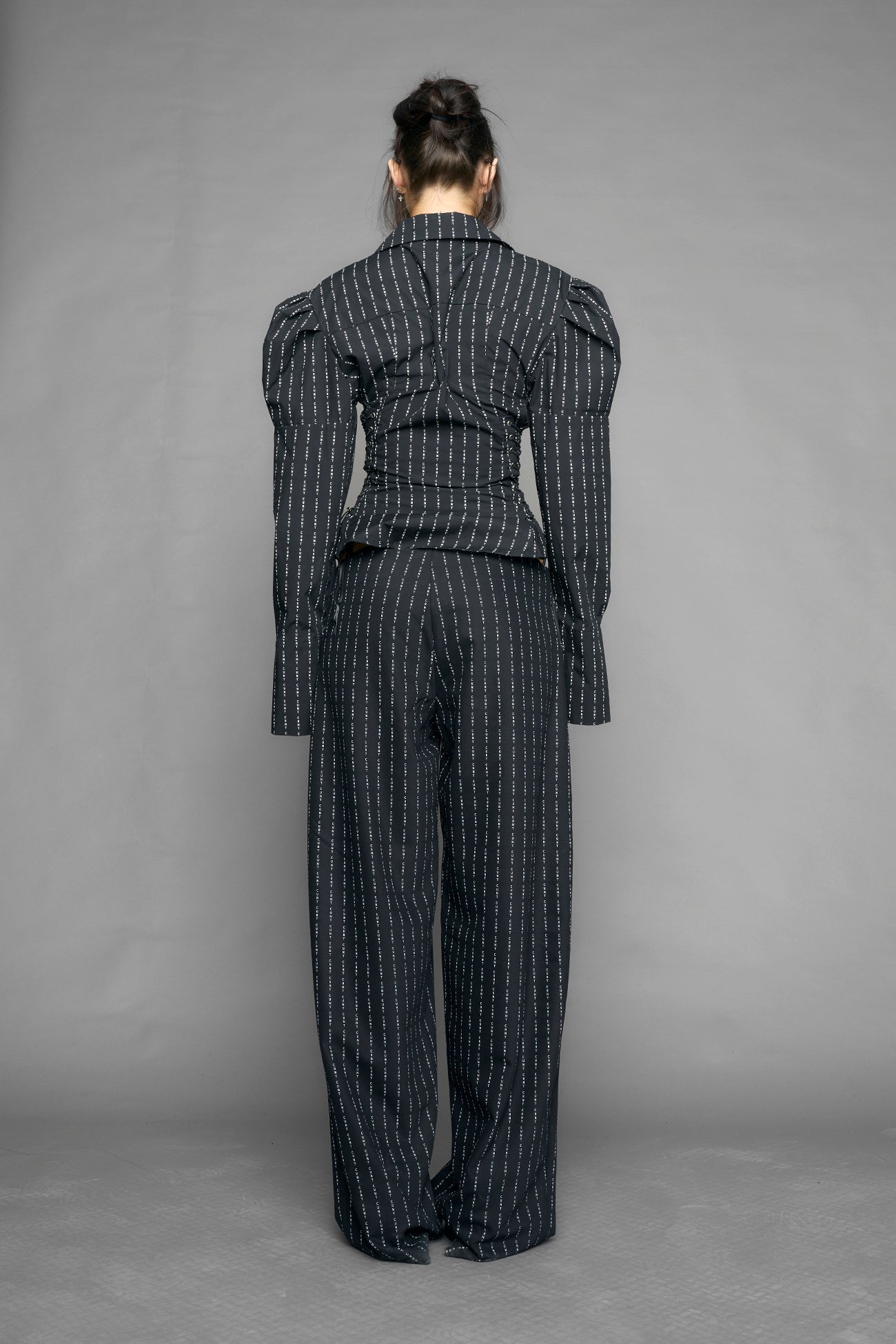 NAMILIA puff sleeve corseted shirt - BLack print, xs