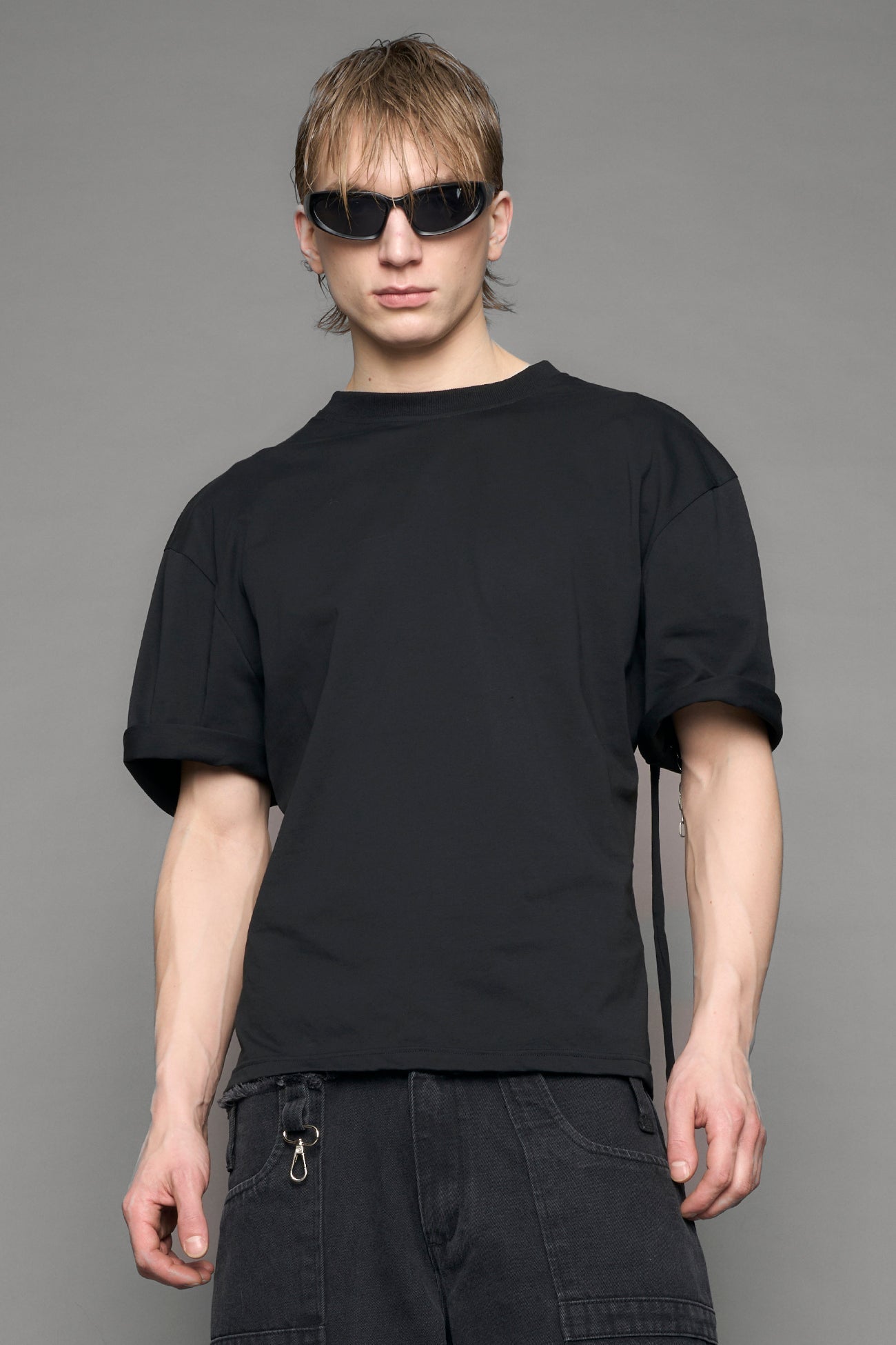 NAMILIA Shredded Chain T-Shirt - black, xs