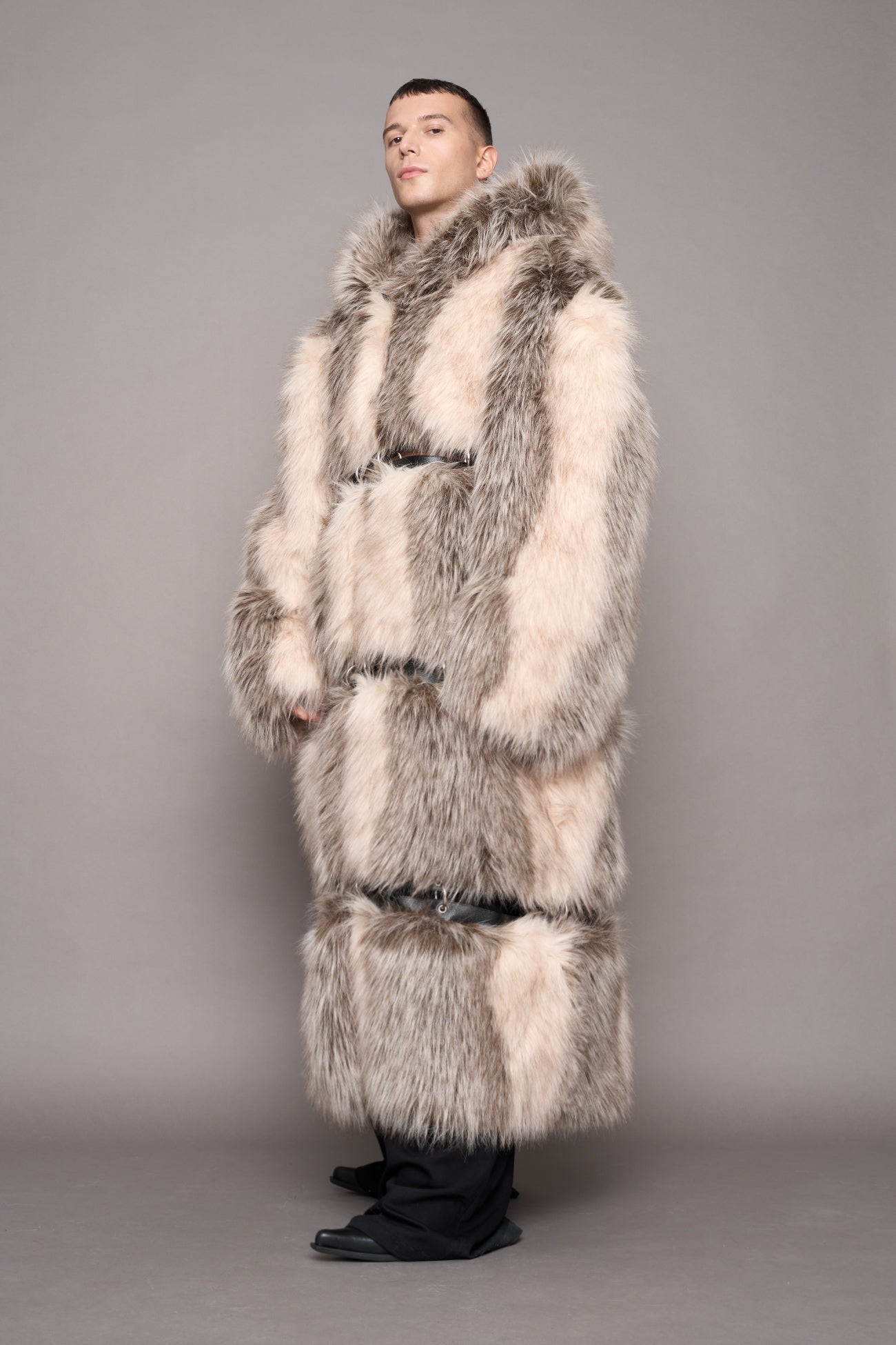 NAMILIA Vip Detachable Faux Fur Coat - dune, s