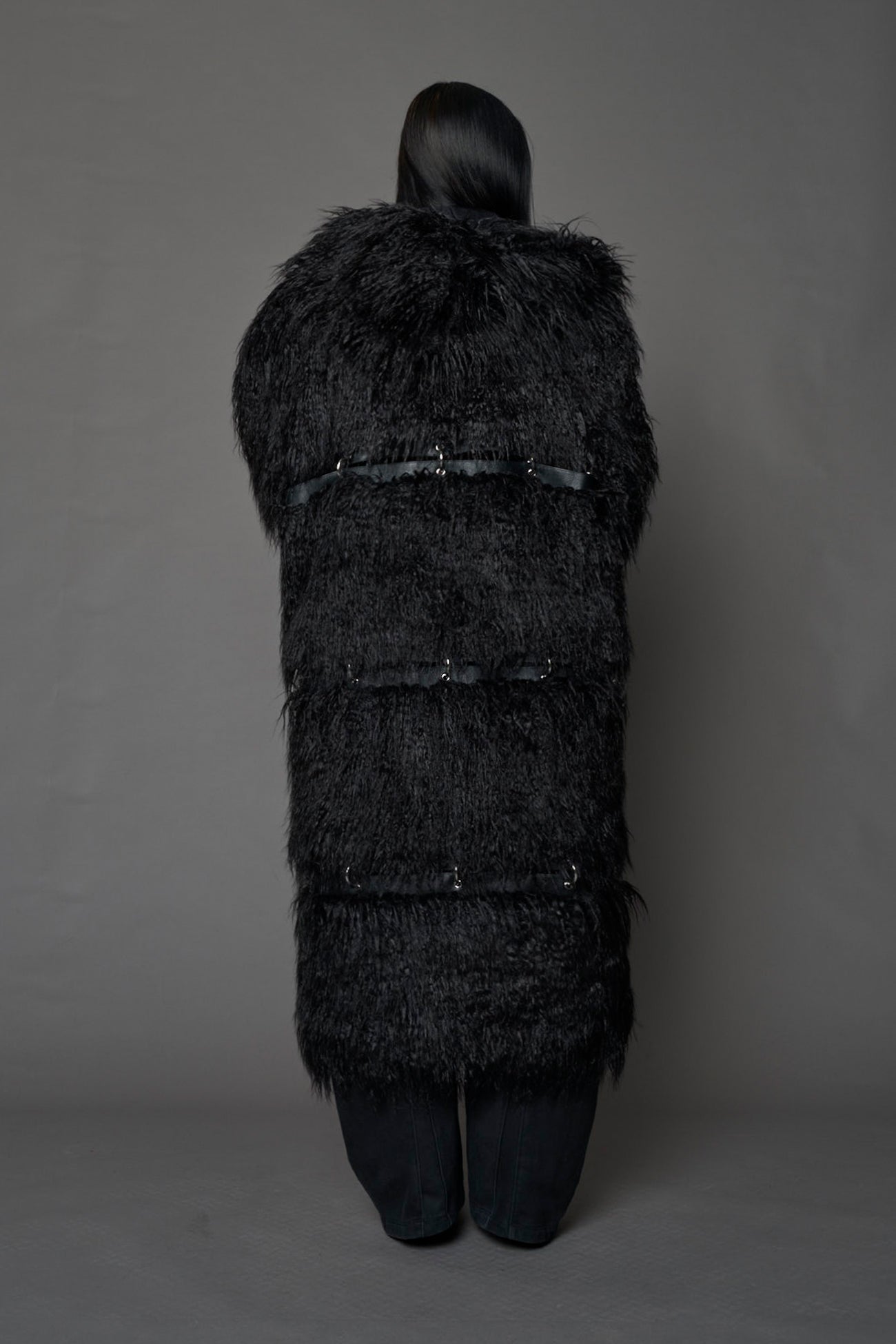 NAMILIA Vip Detachable Faux Fur Coat - BLACK, s