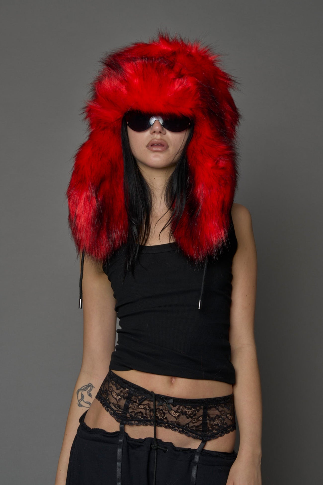 NAMILIA Vip Faux Fur Hat - RED, s