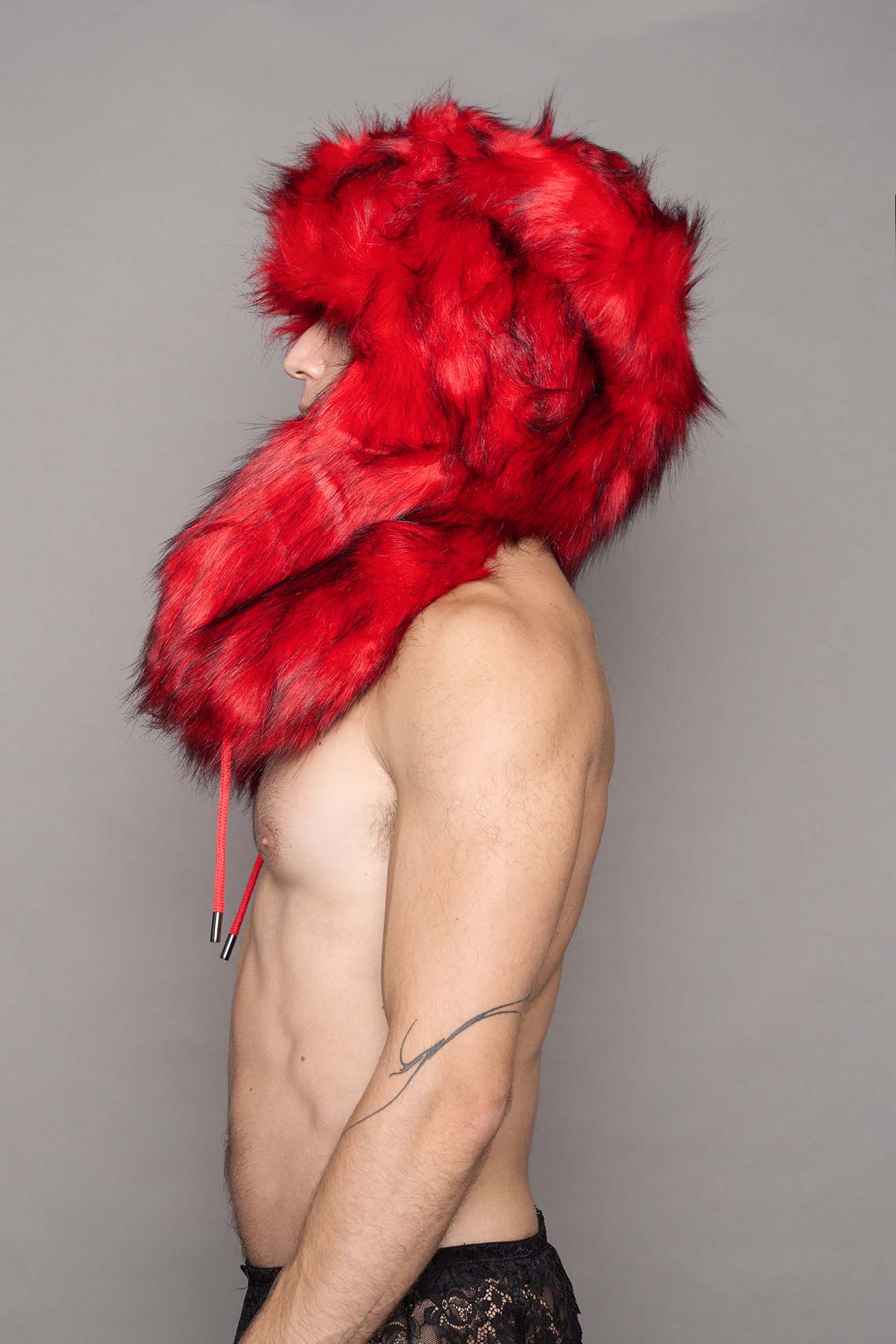 NAMILIA Vip Faux Fur Hat - Red, s