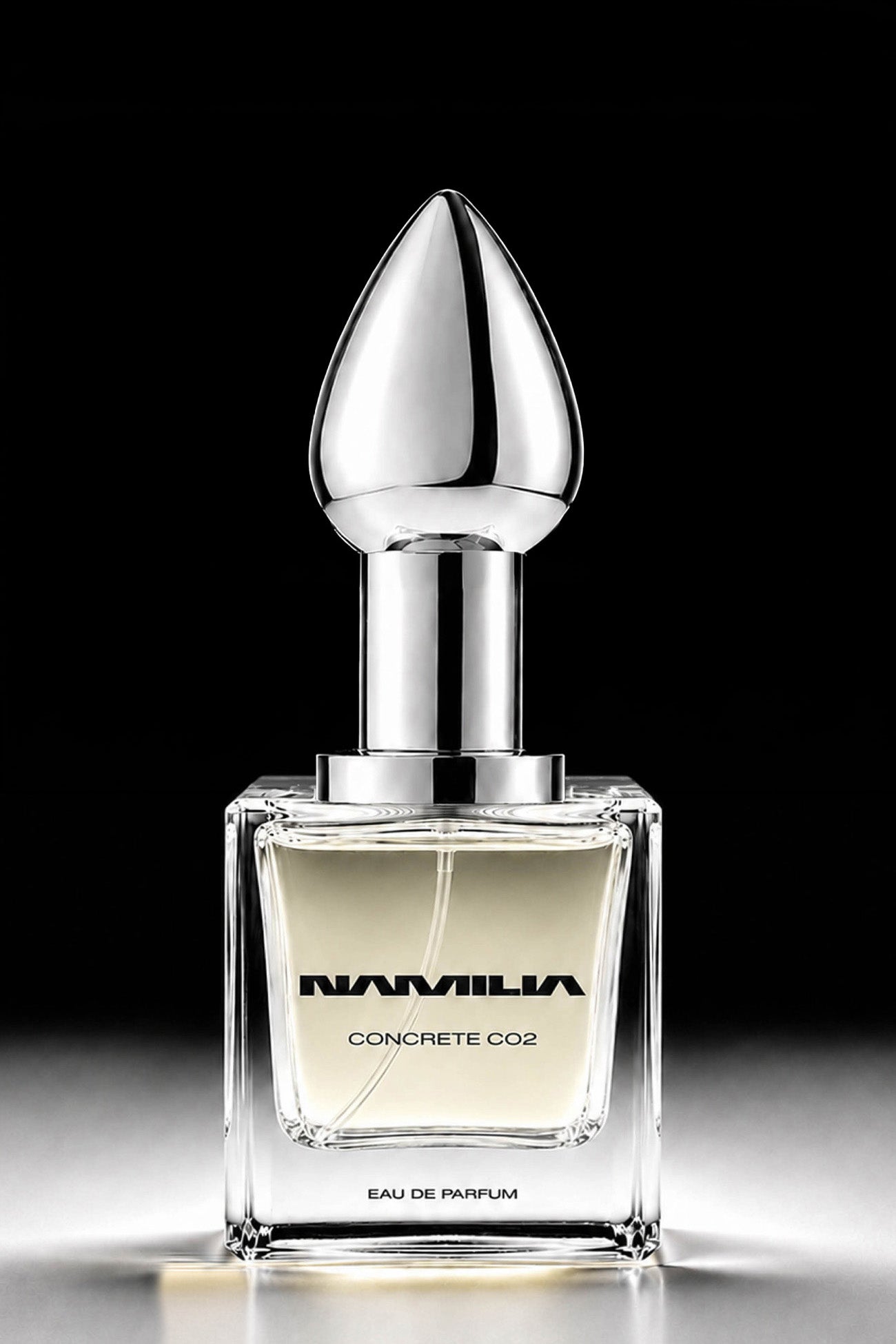 NAMILIA CONCRETE Co2 Eau de Pafum Bottle with silver plug design 